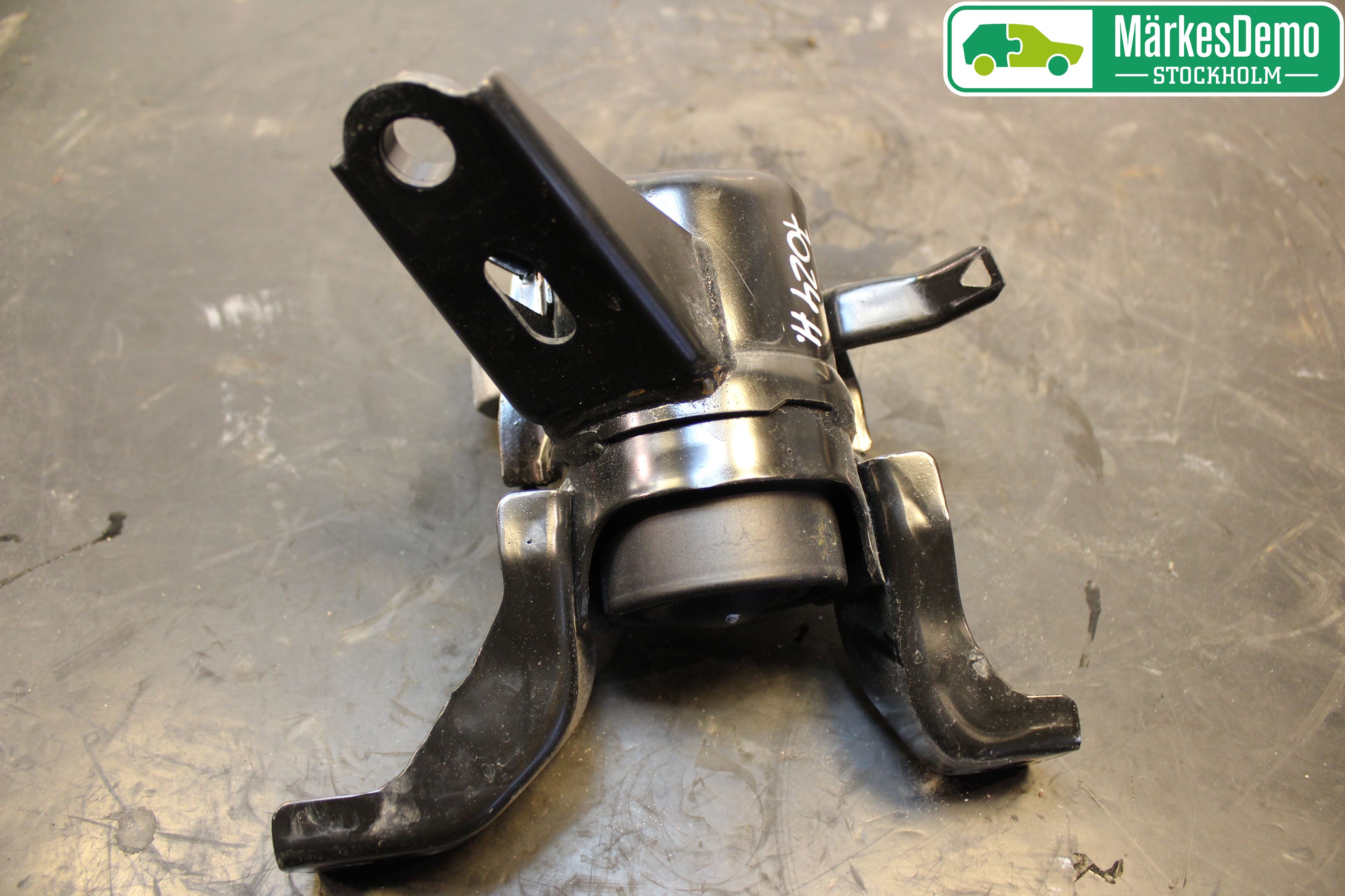 Toyota AURIS 13-19 Motorfäste