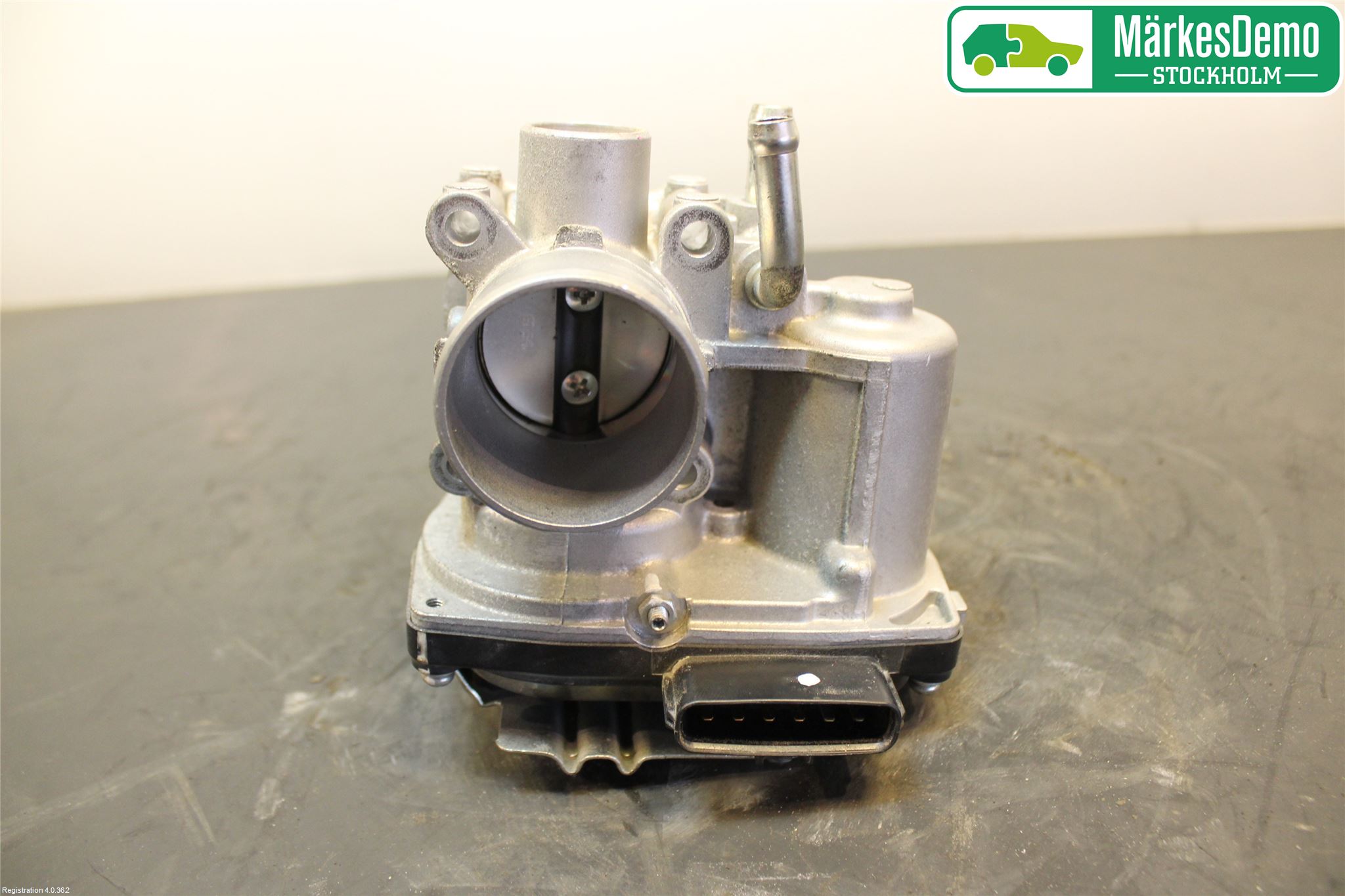 Mitsubishi SPACE STAR 13- Injspjällhus