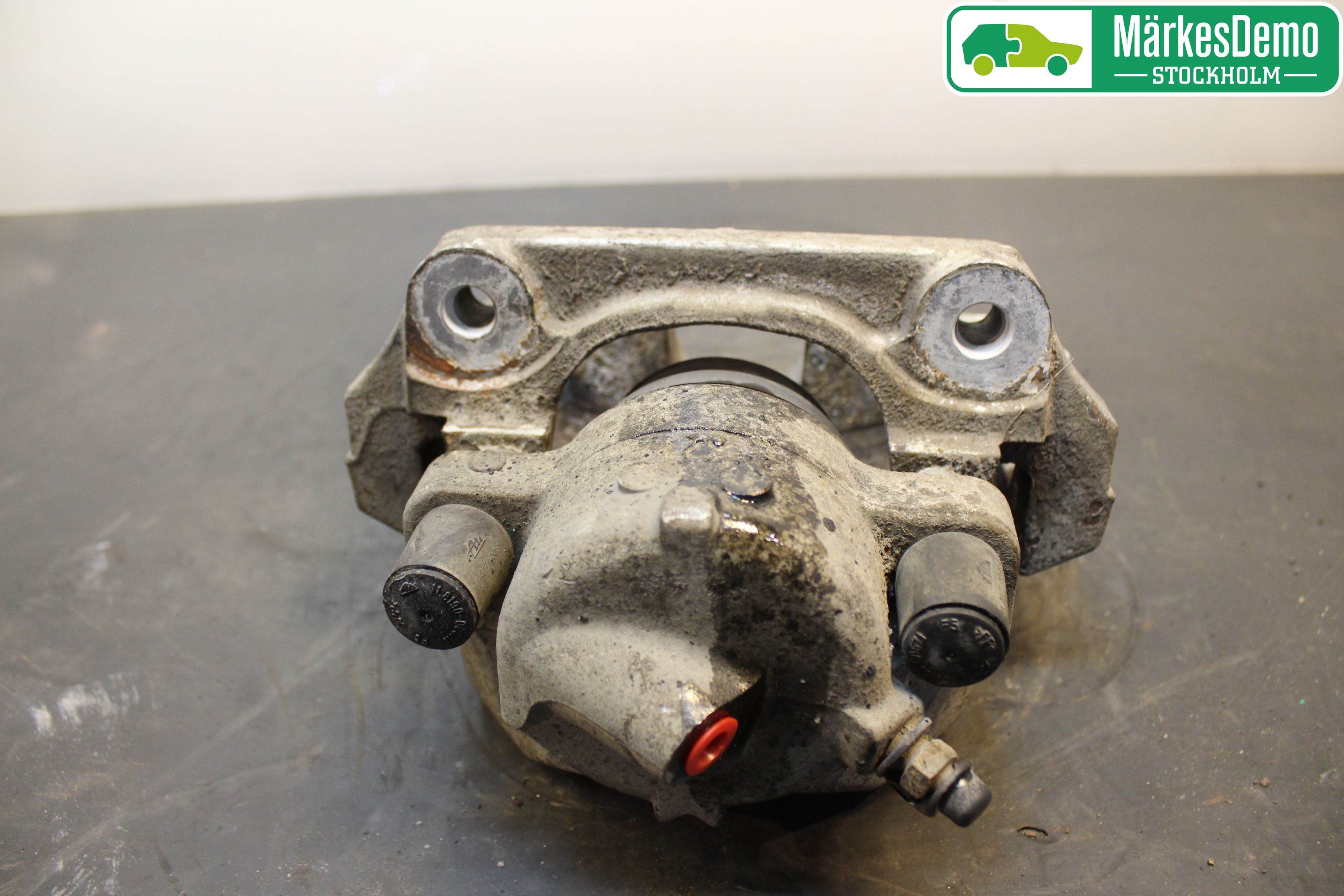 BMW 3 E90/91 SED/TOU 05-12 Bromsok Fram Höger