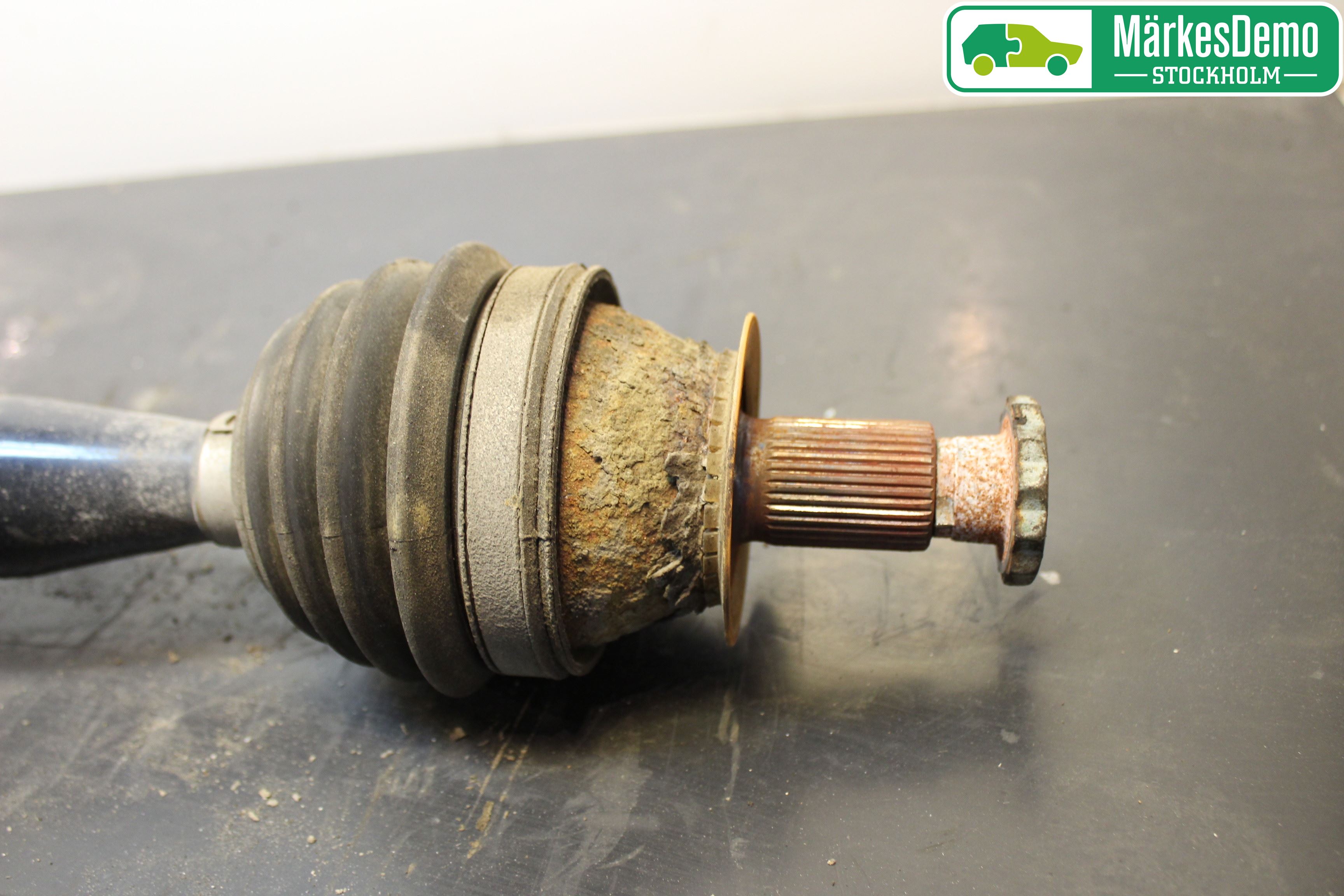 Seat IBIZA IV 08-16 Drivaxel Fram Höger