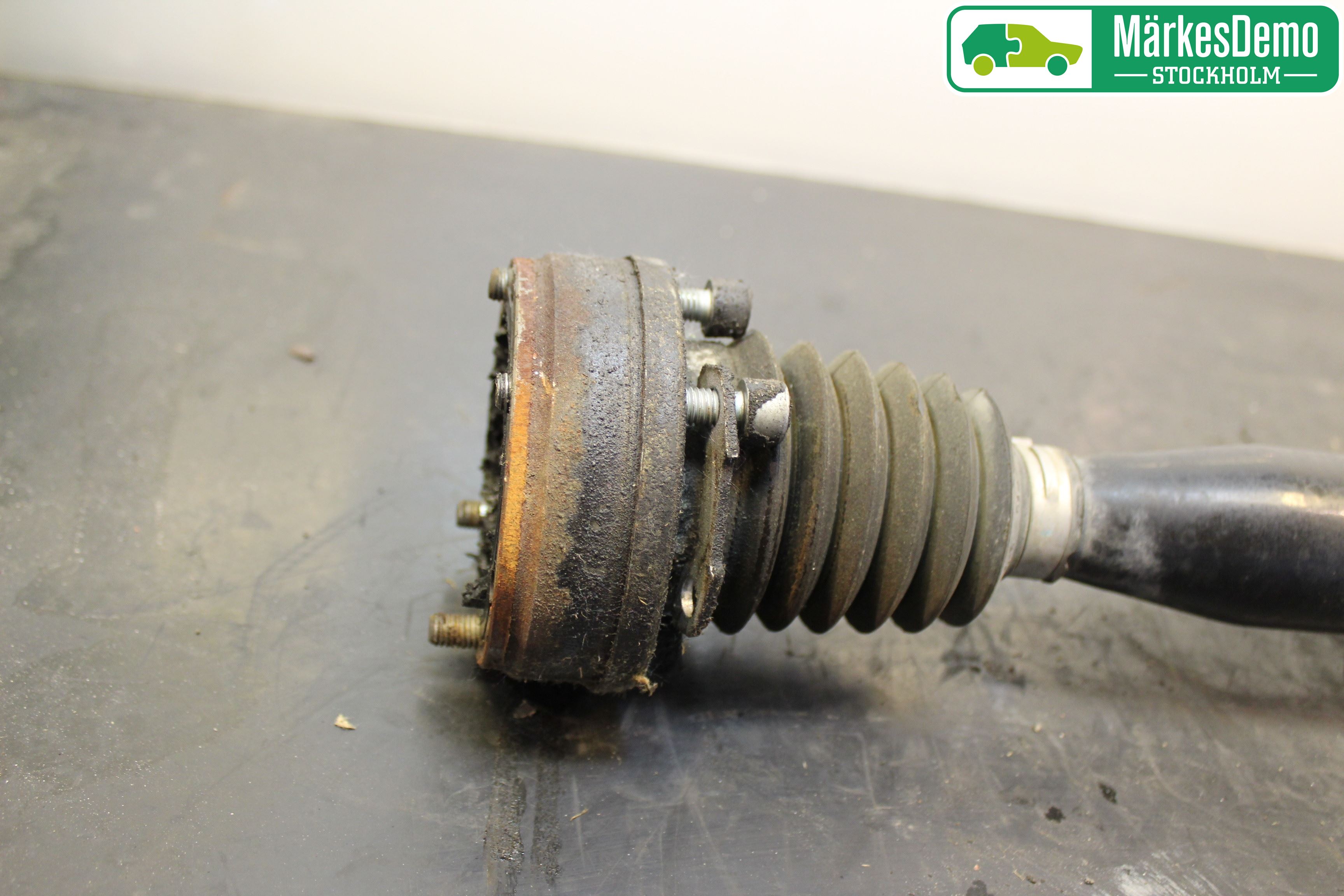 Seat IBIZA IV 08-16 Drivaxel Fram Höger