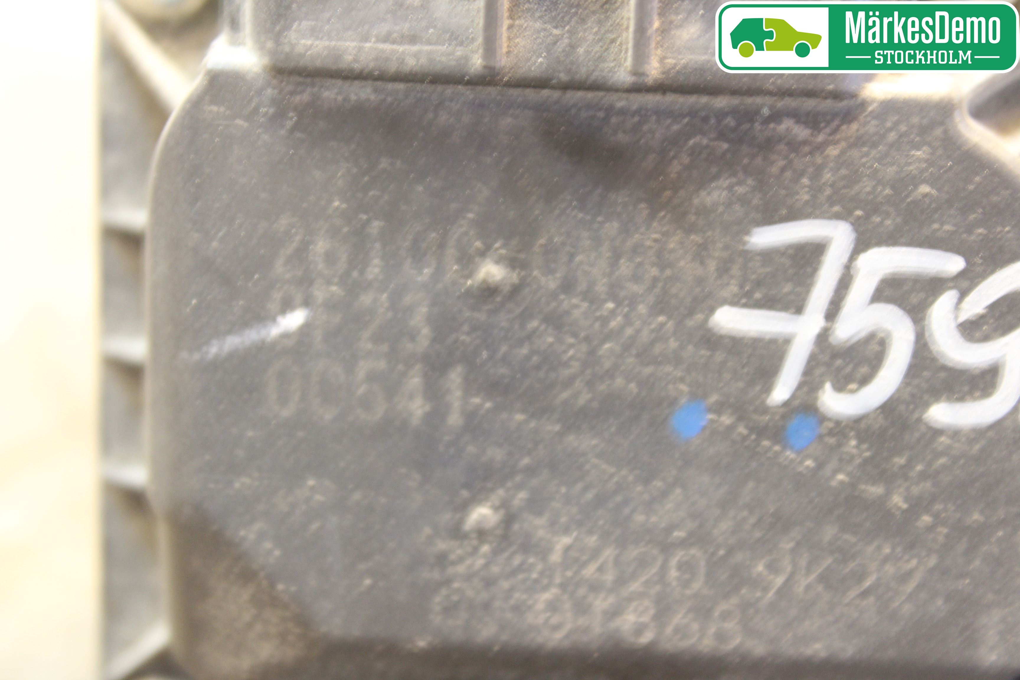 Toyota AURIS 10-12 Injspjällhus