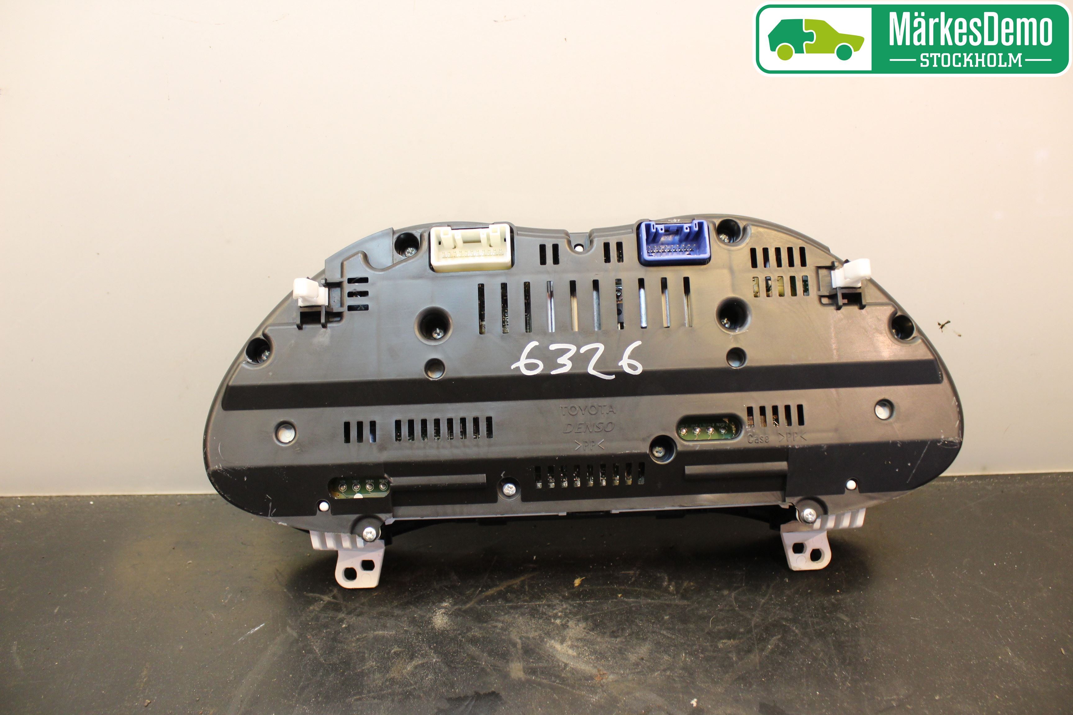 Toyota AVENSIS 03-06 Instrument Komb