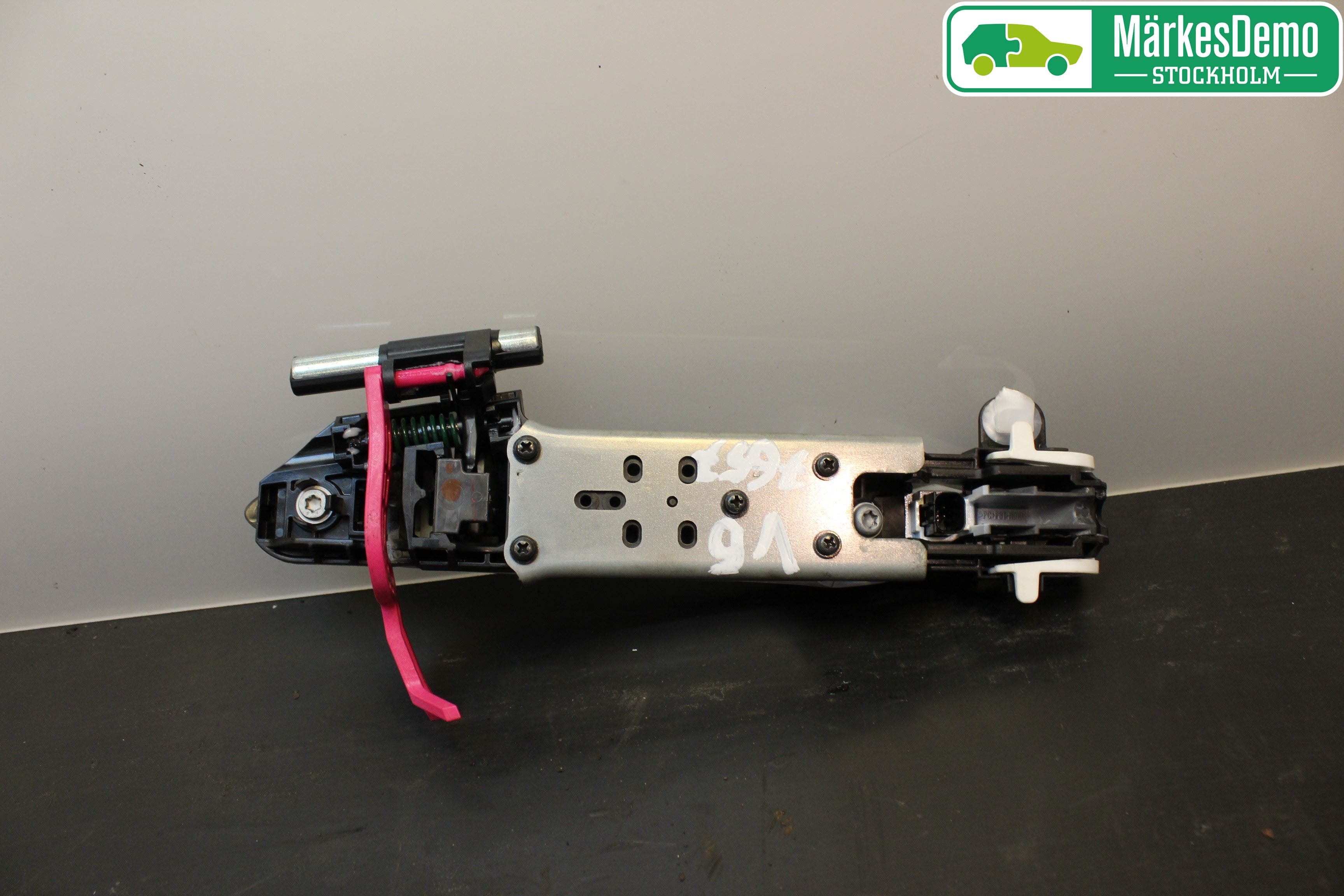 Lexus NX 300h 15-21 Dörrhandtag Yttre Vä