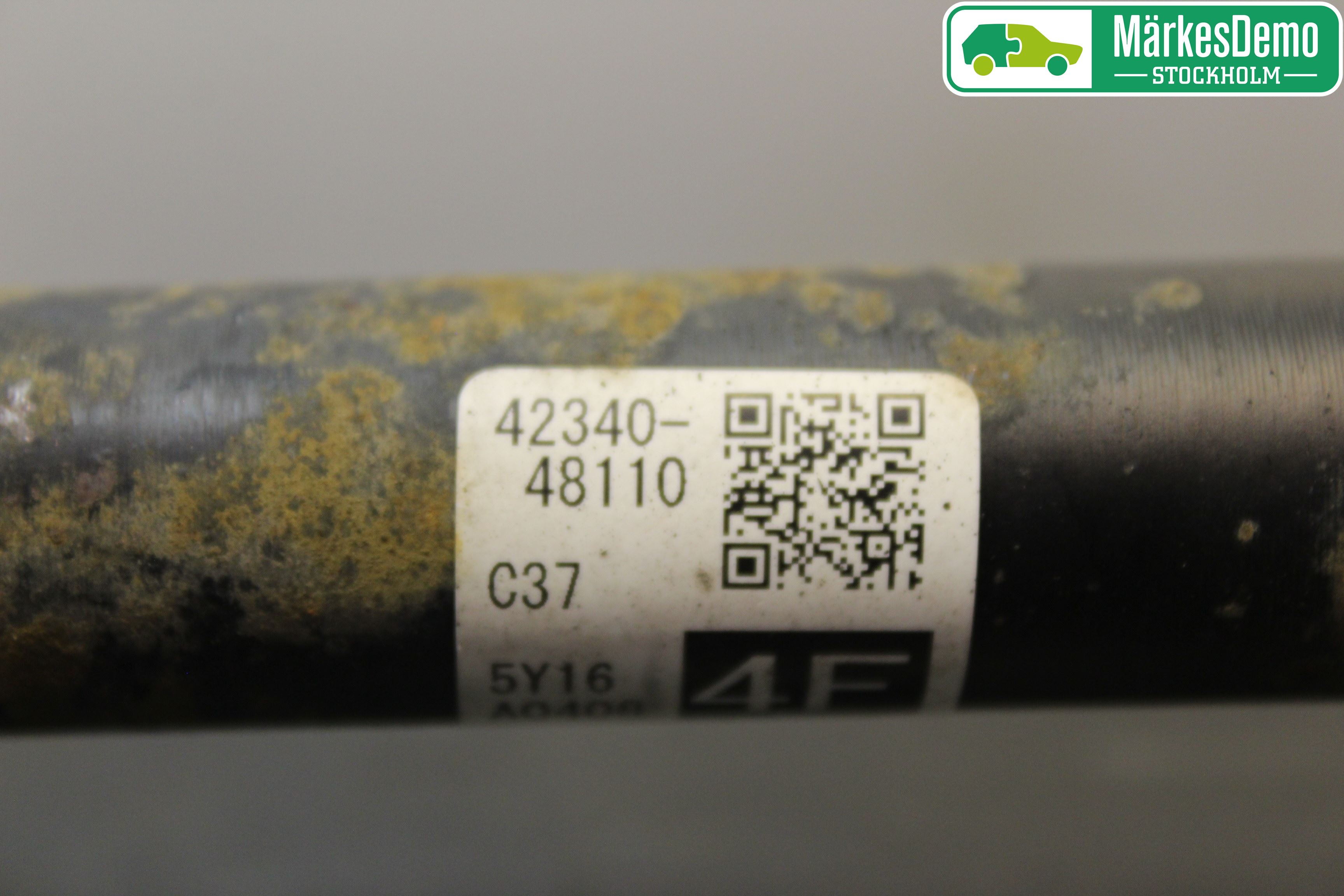 Lexus NX 300h 15-21 Drivaxel Bak Vänster