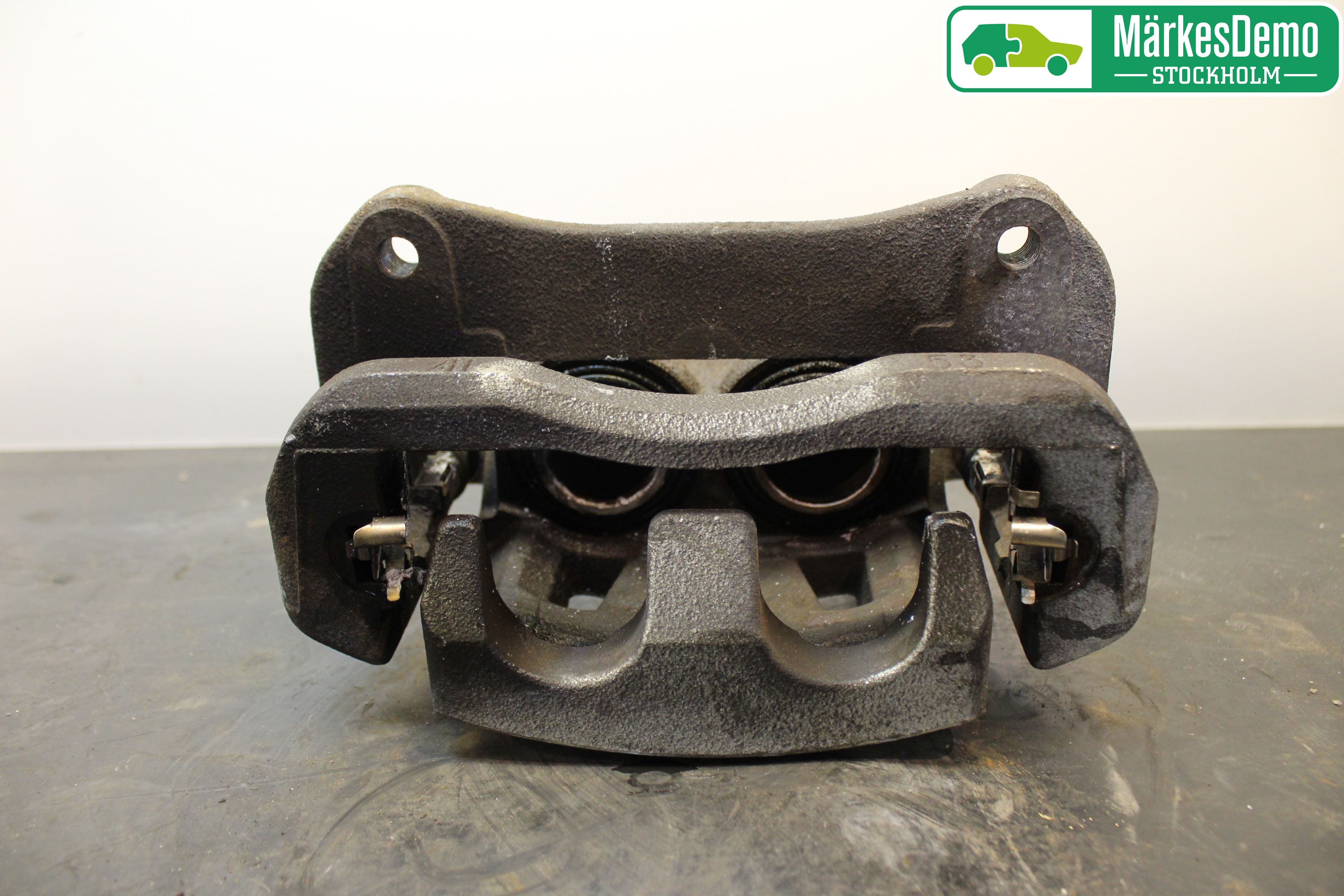 Lexus NX 300h 15-21 Bromsok Fram Höger