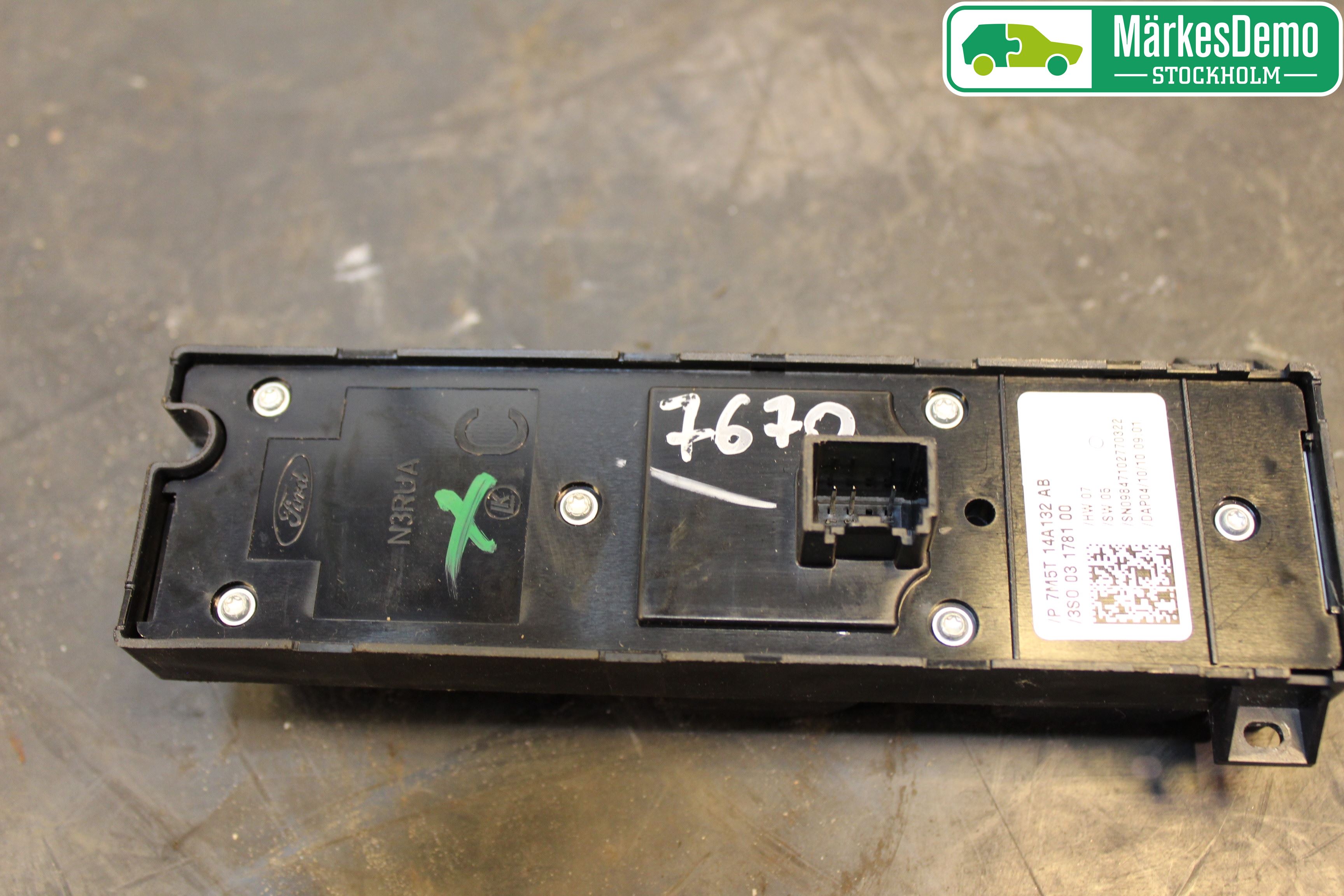 Ford FOCUS 08-11 Strömställare Elhiss