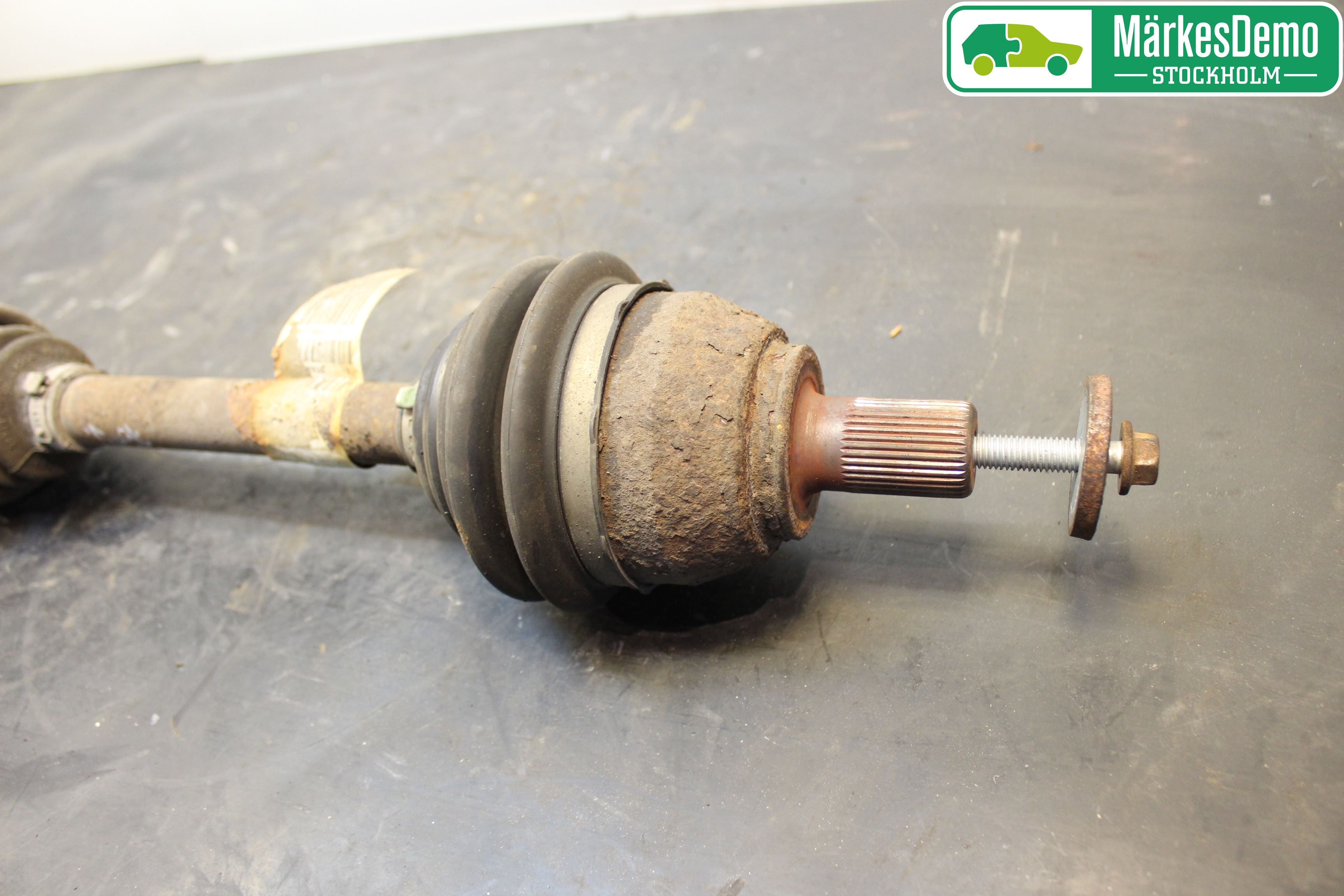 Ford FOCUS 08-11 Drivaxel Fram Vänster