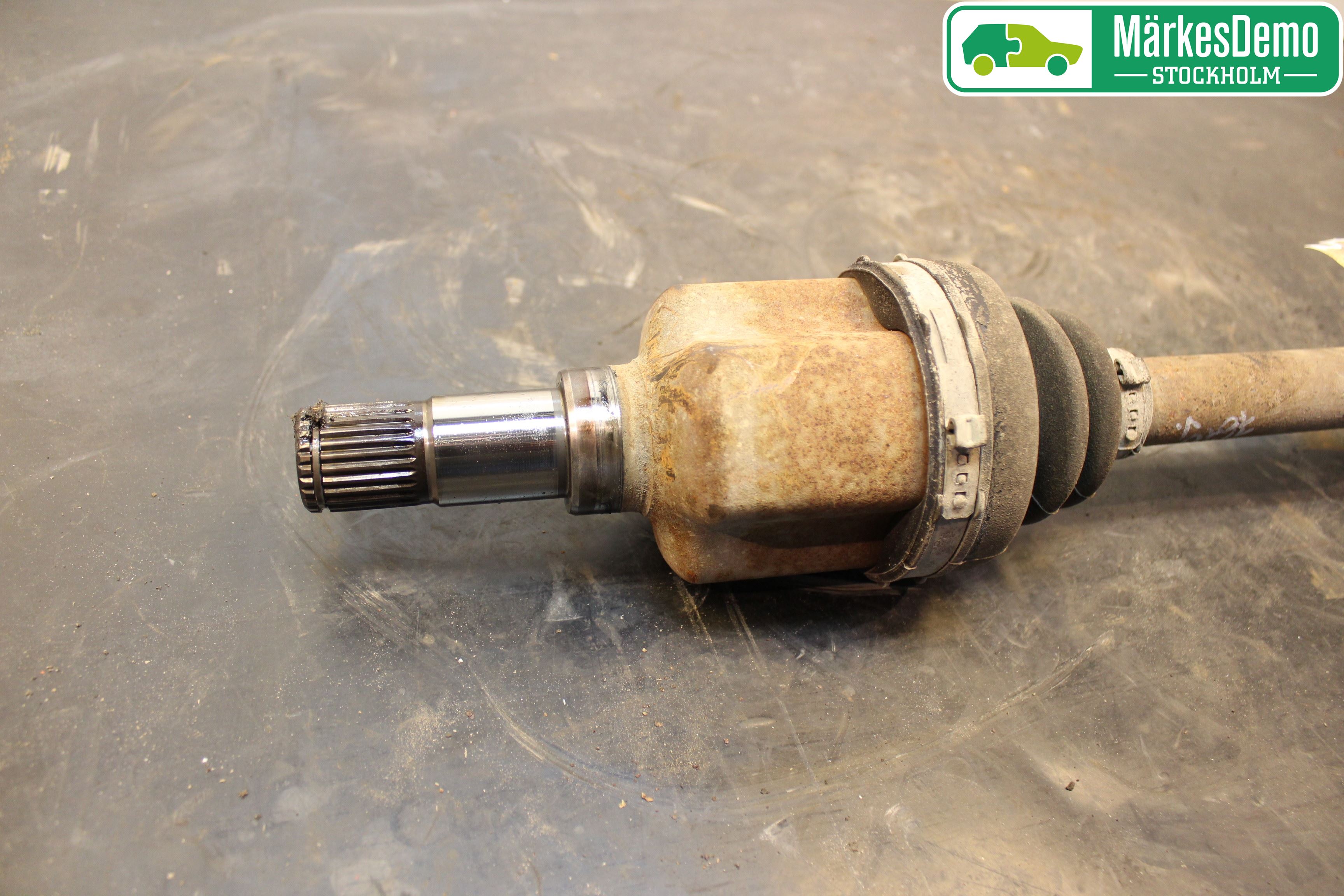 Ford FOCUS 08-11 Drivaxel Fram Vänster