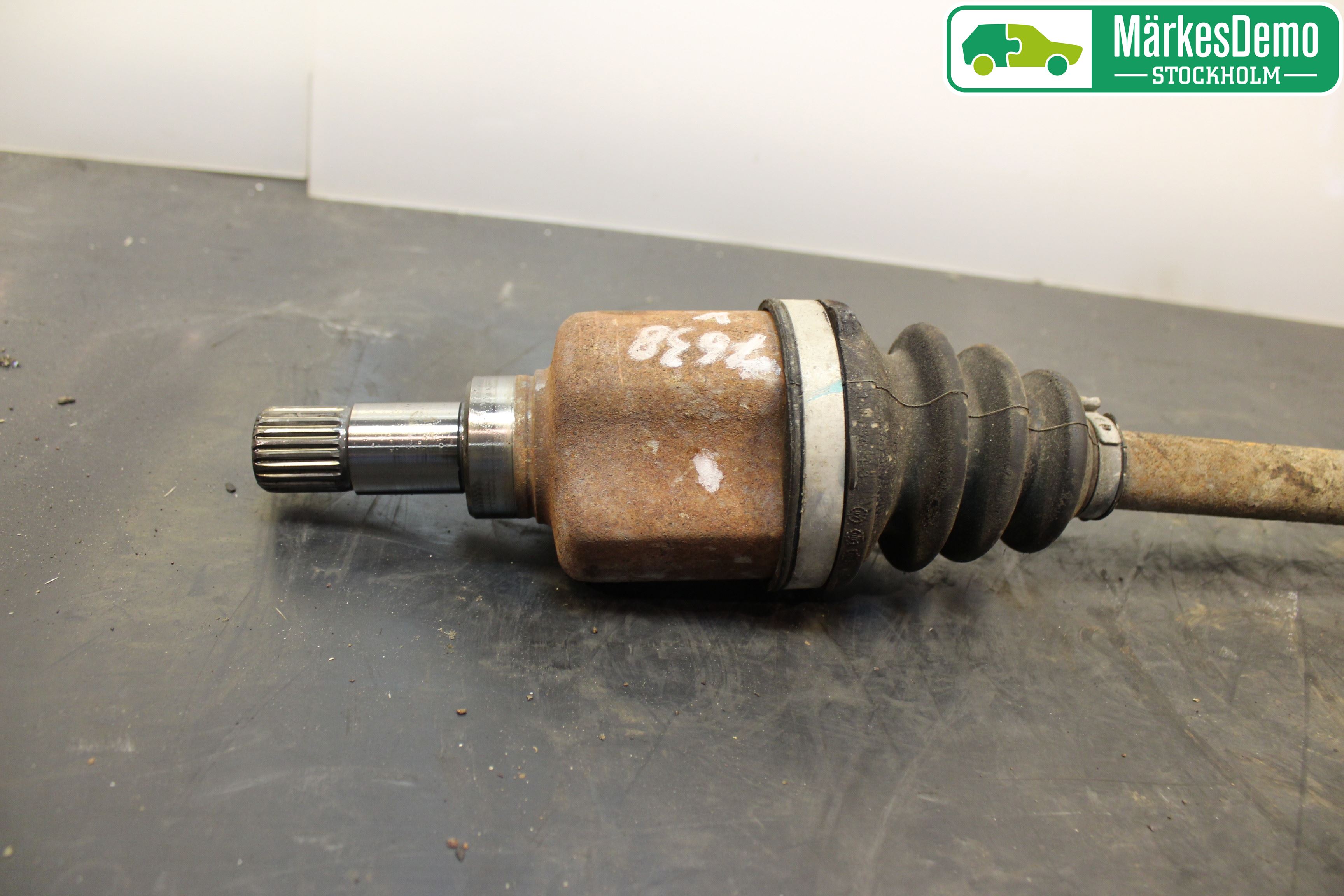 Peugeot 207 Drivaxel Fram Vänster
