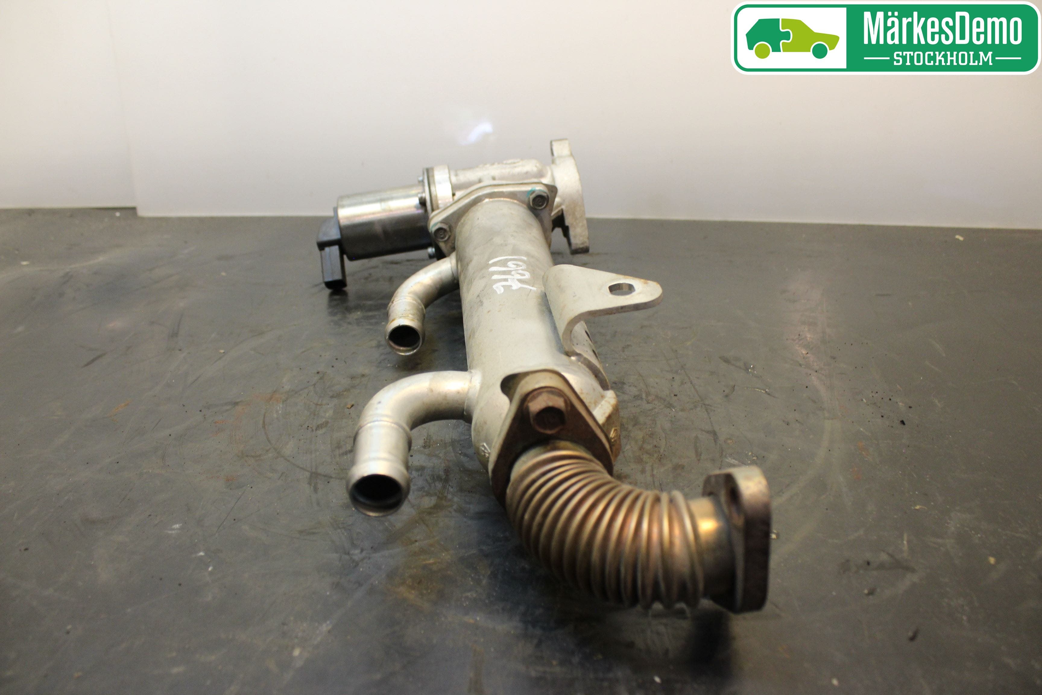 Kia CARENS II 07-12 Avgaskylare