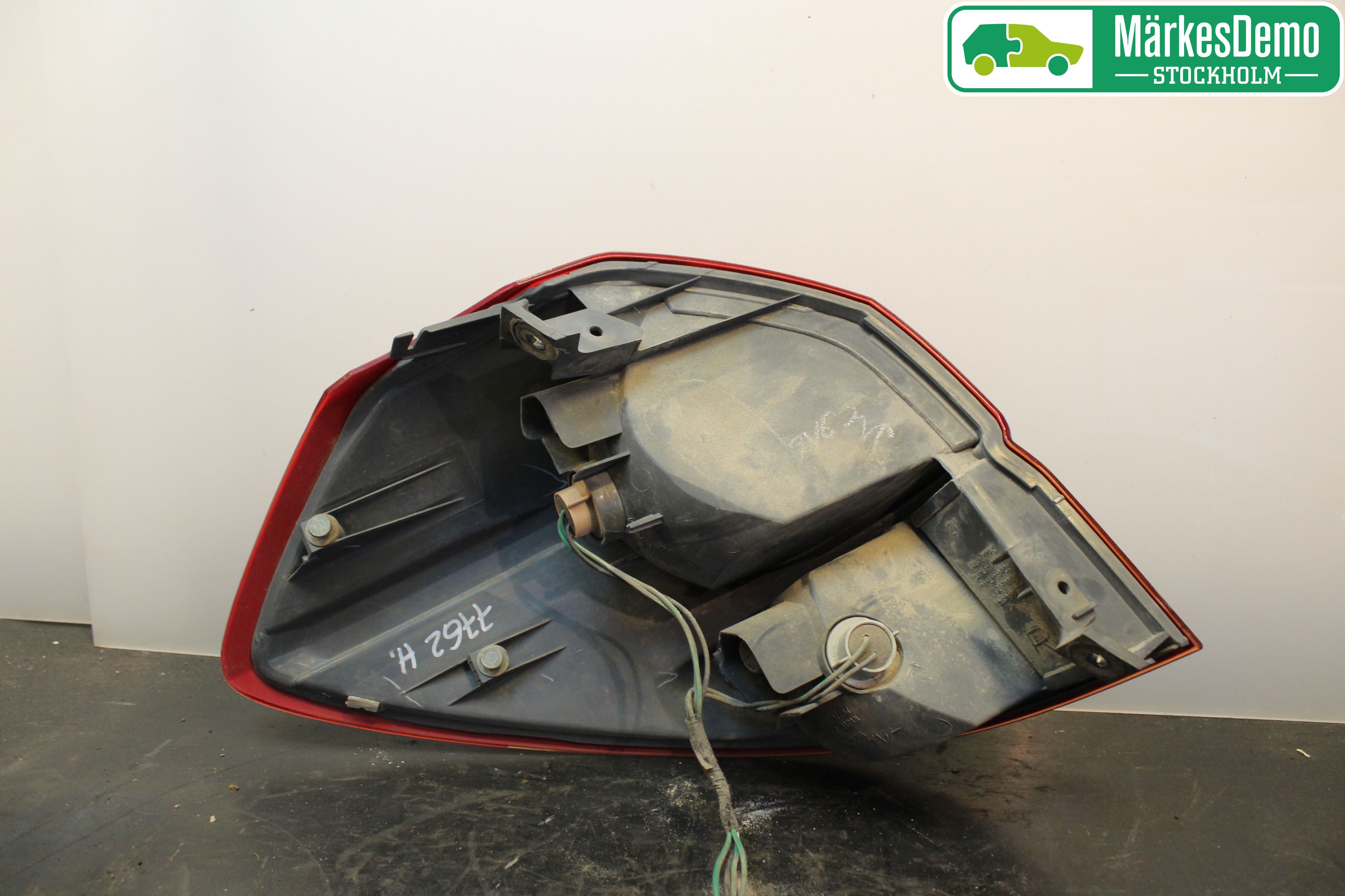 Subaru LEGACY    04-06 Bakljus Höger