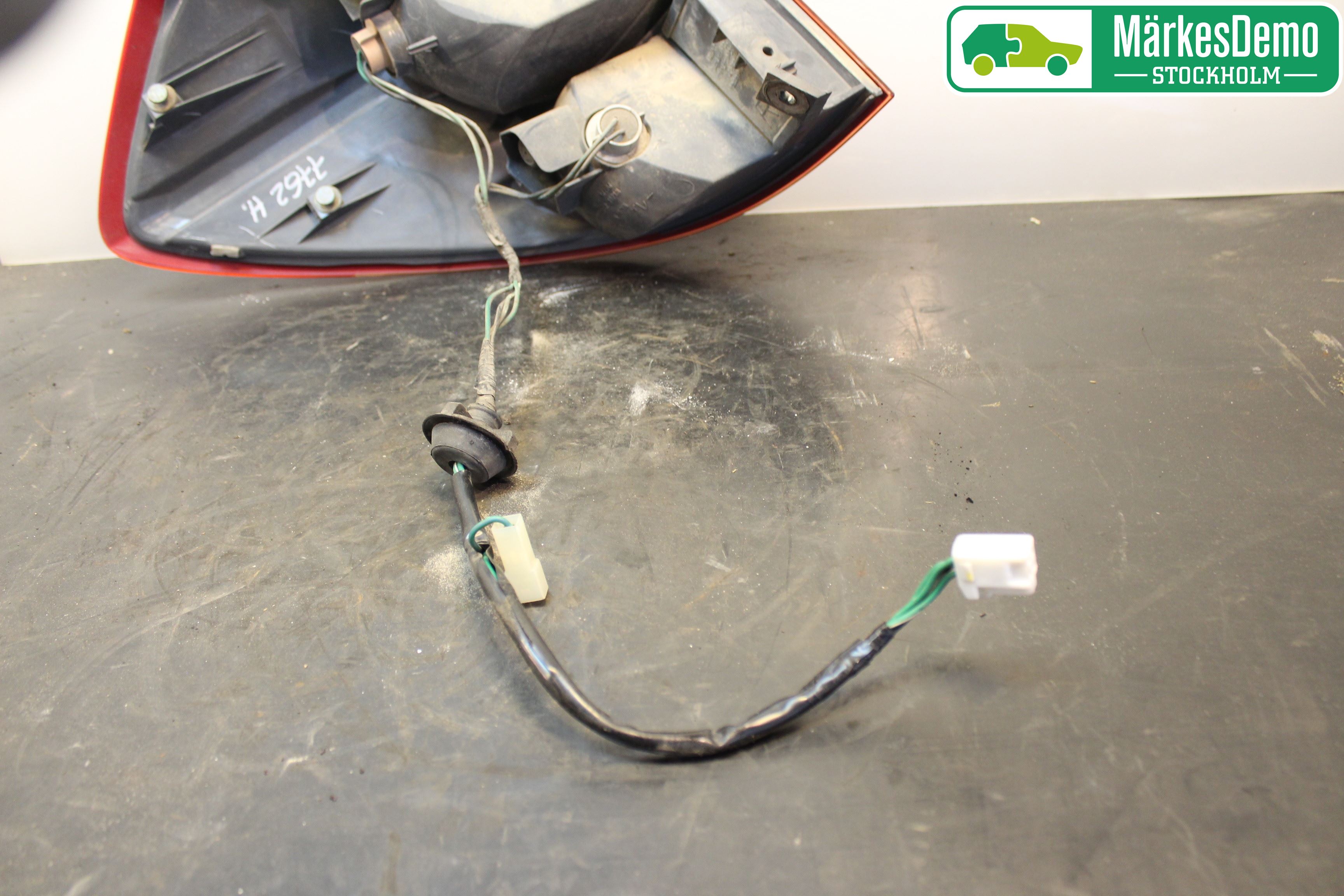 Subaru LEGACY    04-06 Bakljus Höger