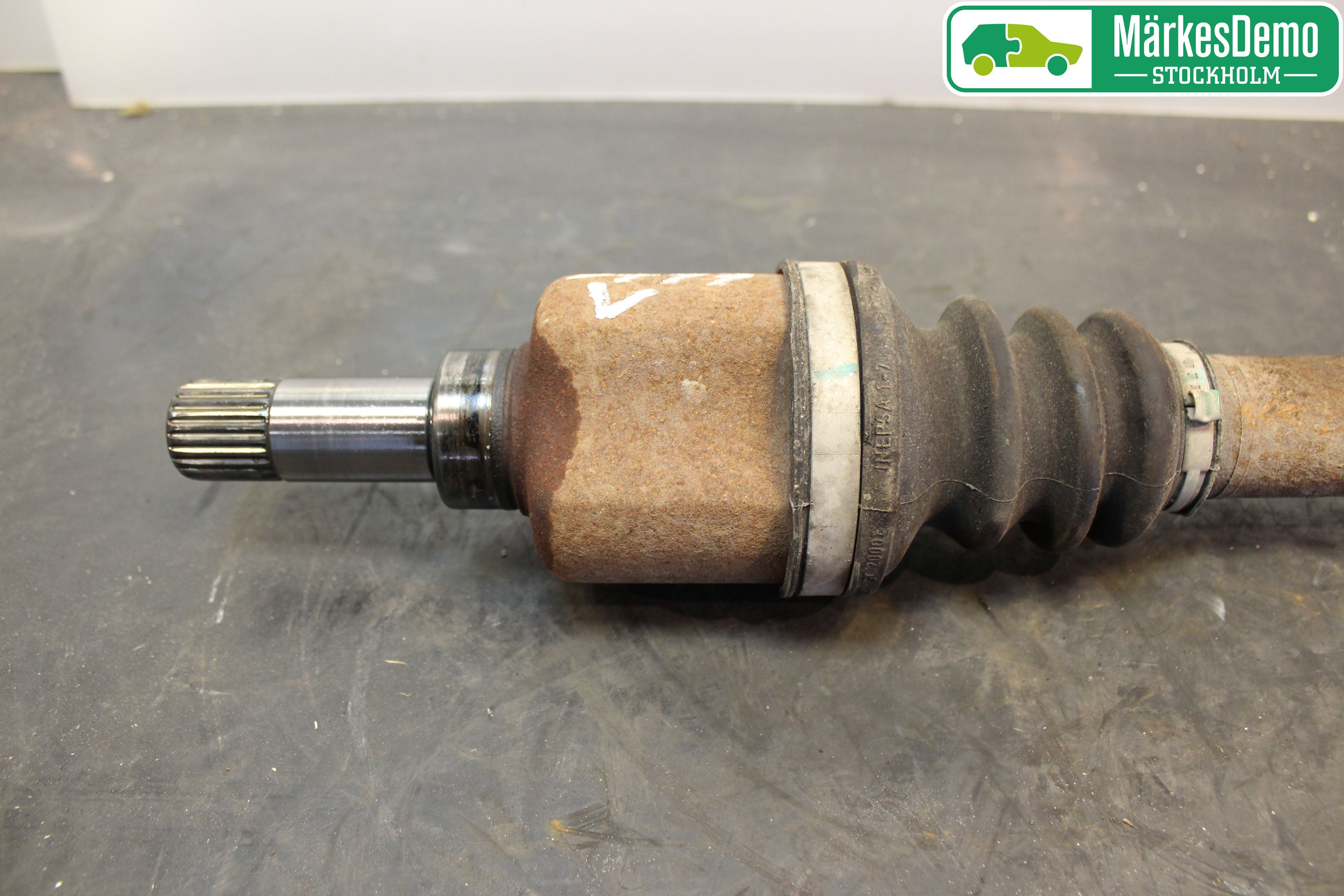 Citroen C3 PICASSO Drivaxel Fram Vänster