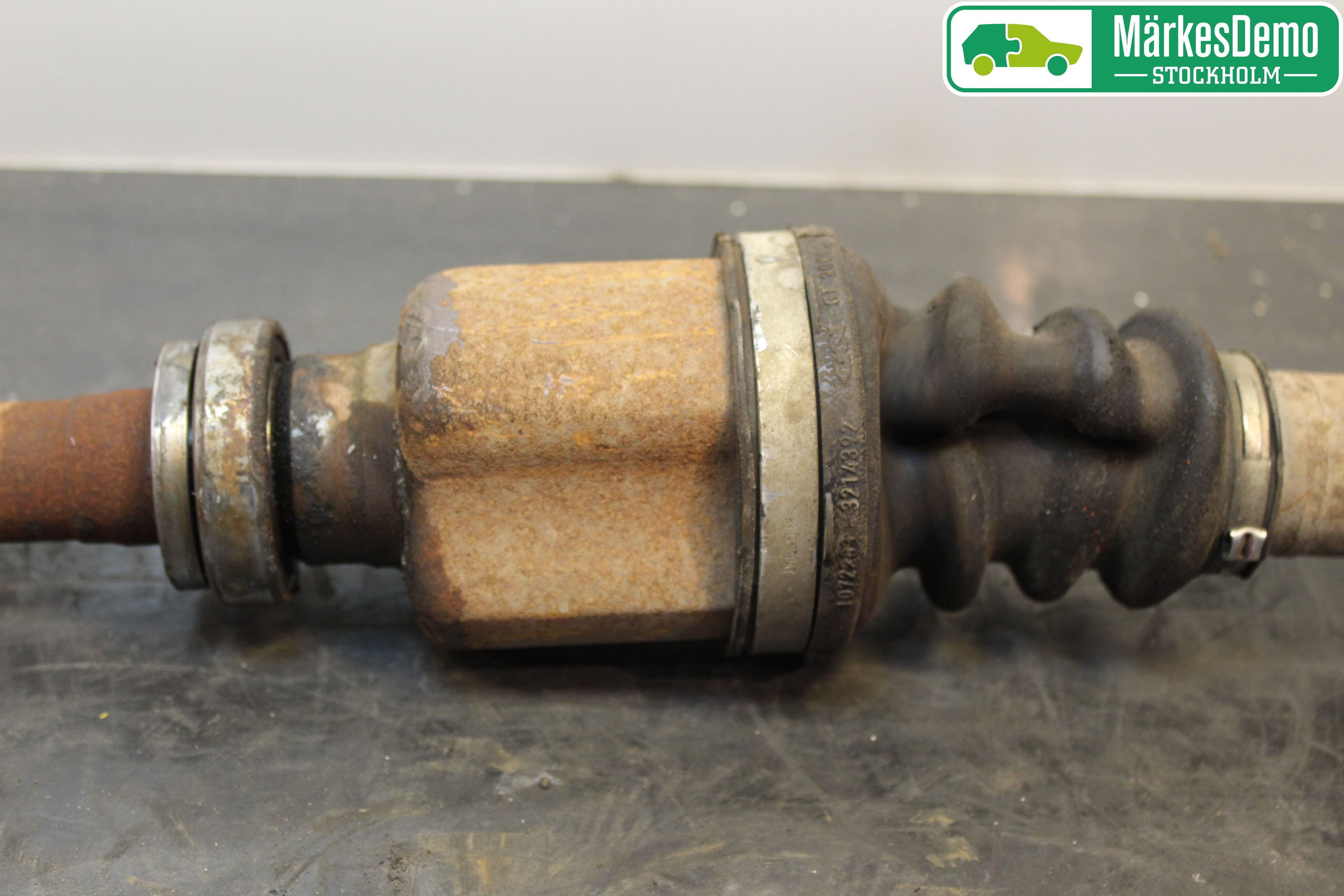 Citroen C3 PICASSO Drivaxel Fram Höger