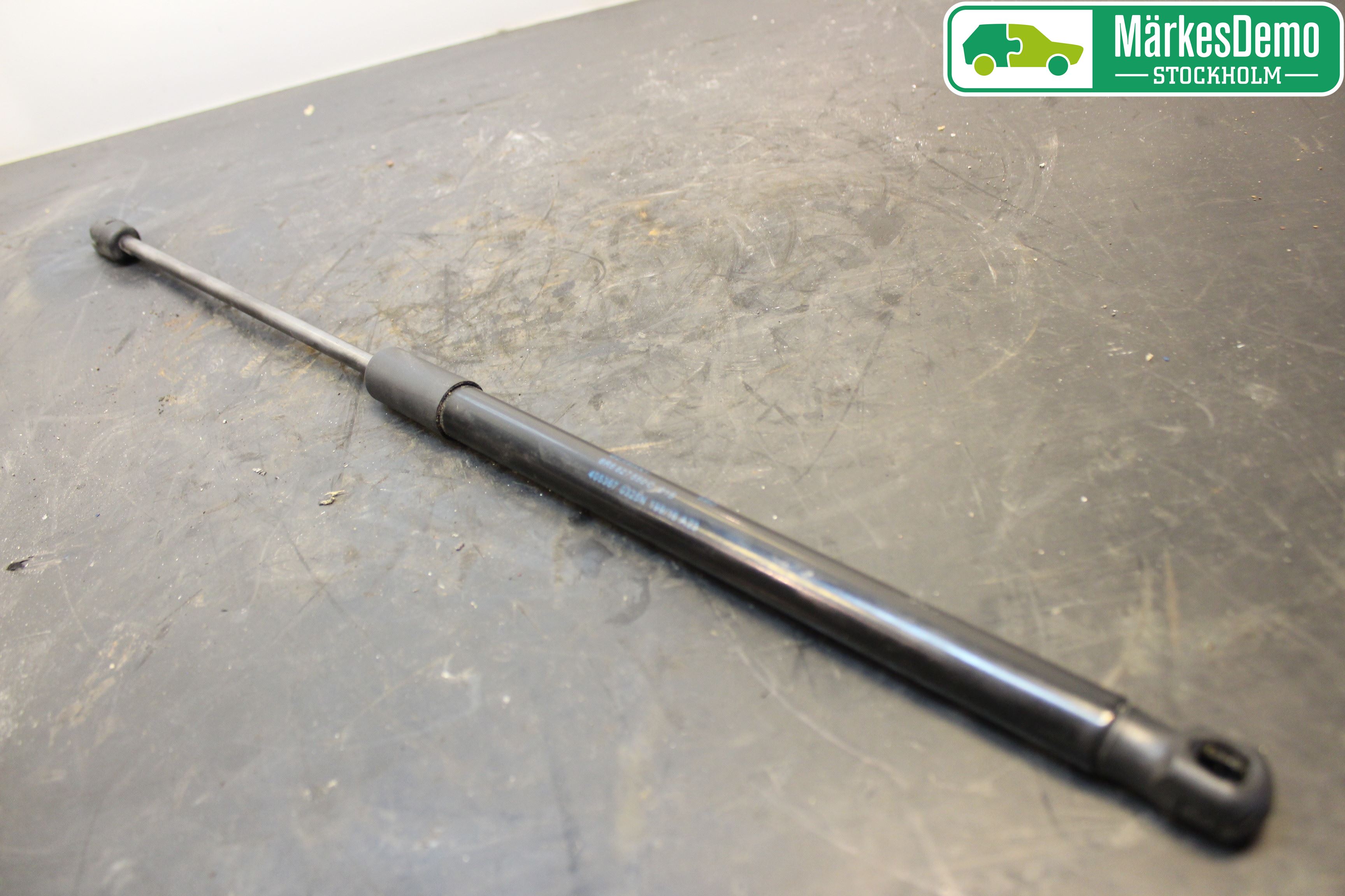 Volkswagen VW POLO 10-17 Gasfjäder Baklucka