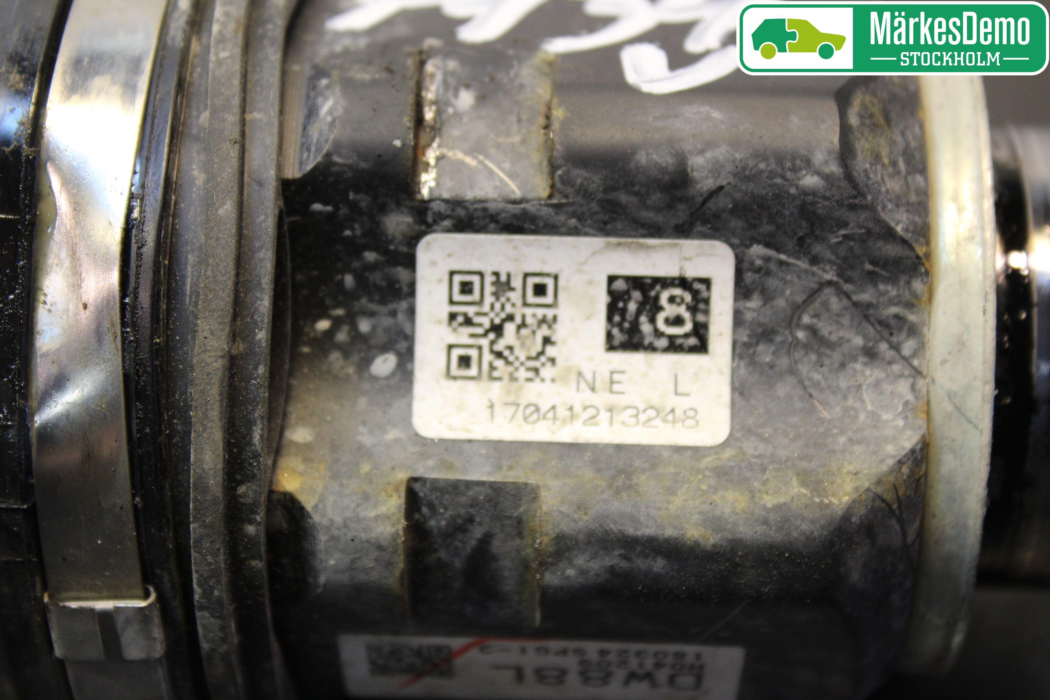 Toyota PRIUS (ZVW50) 16-21 Drivaxel Fram Vänster