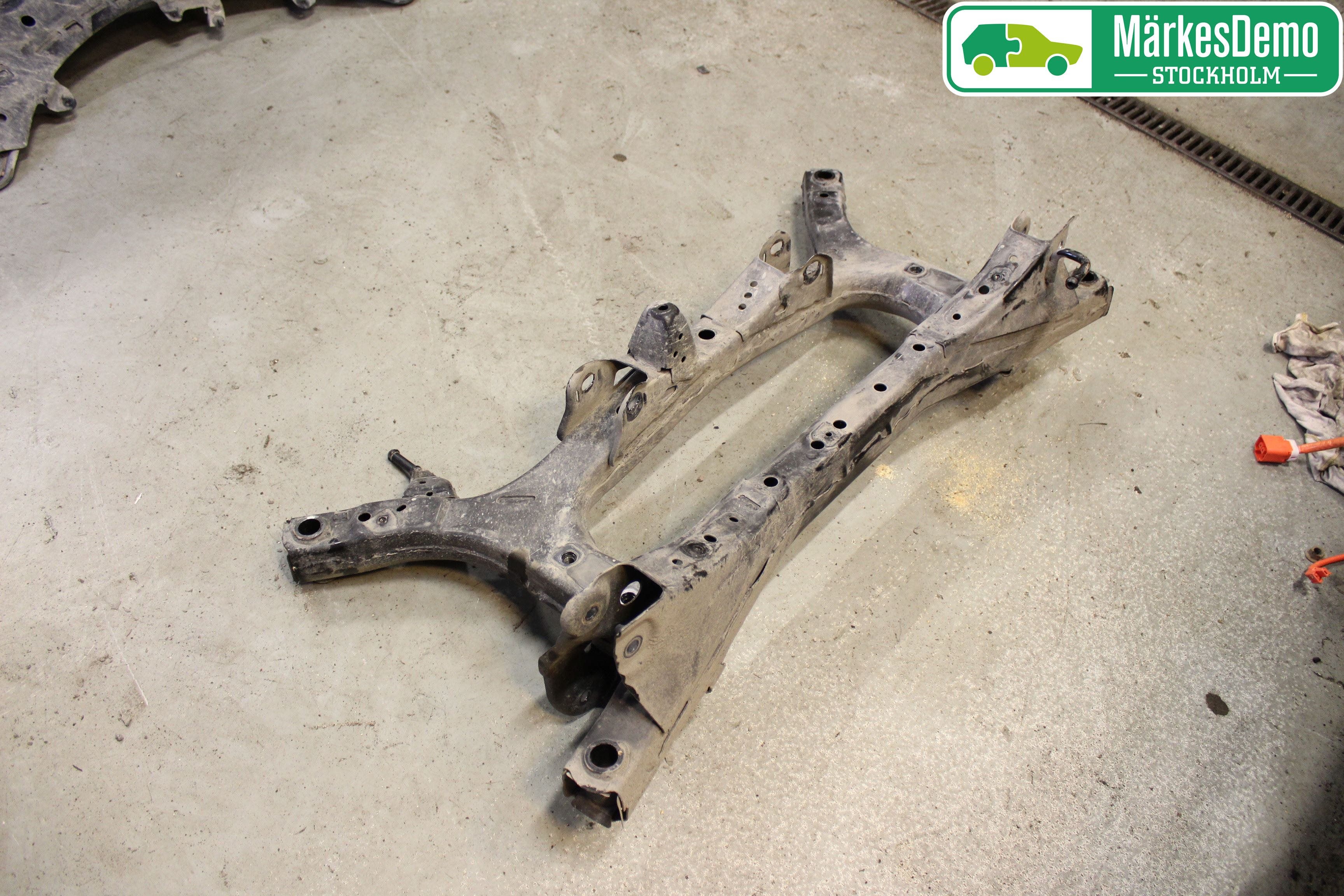 Toyota PRIUS (ZVW50) 16-21 Bakaxelbalk