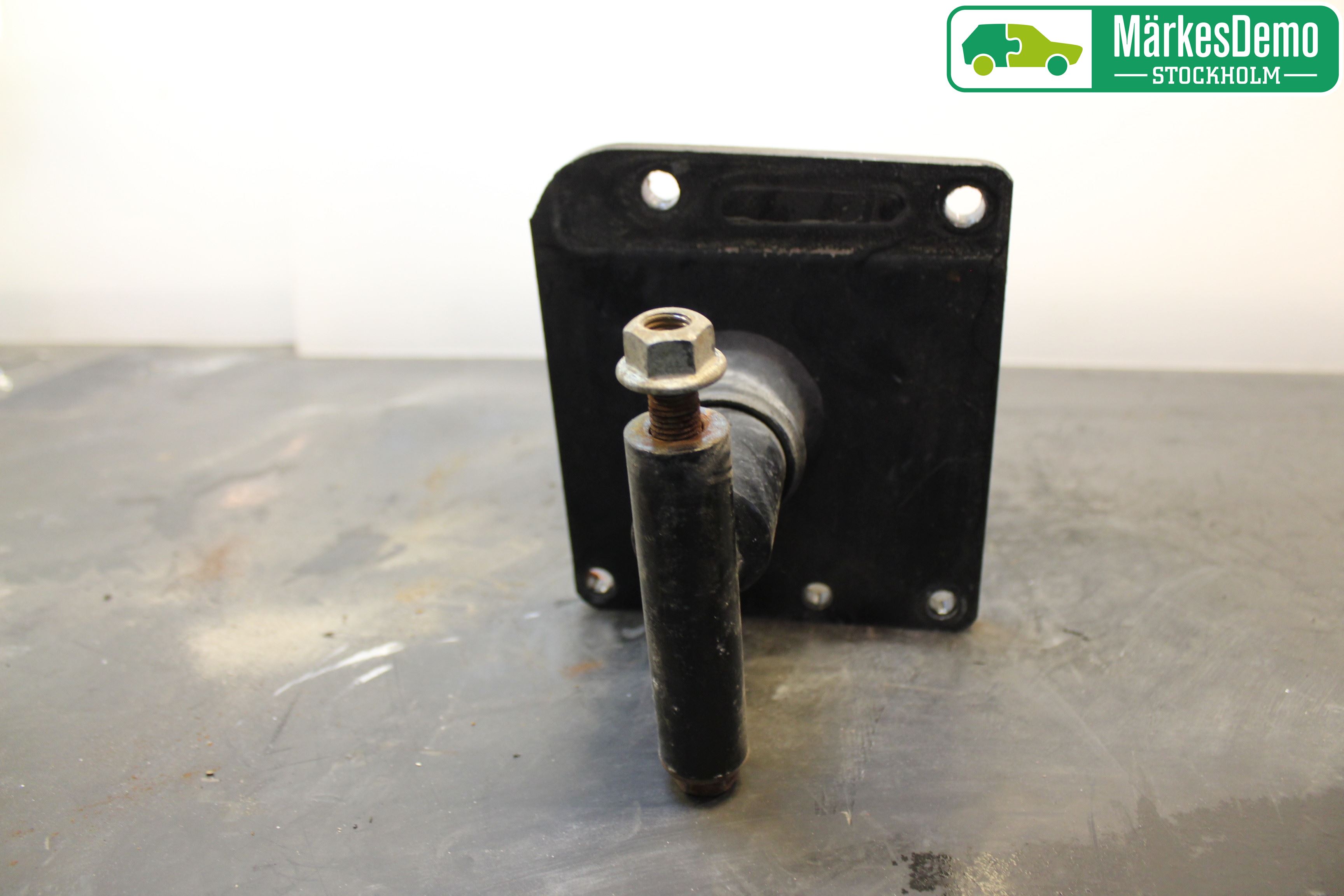 Bentley  Stötfångarbärjärn Bak