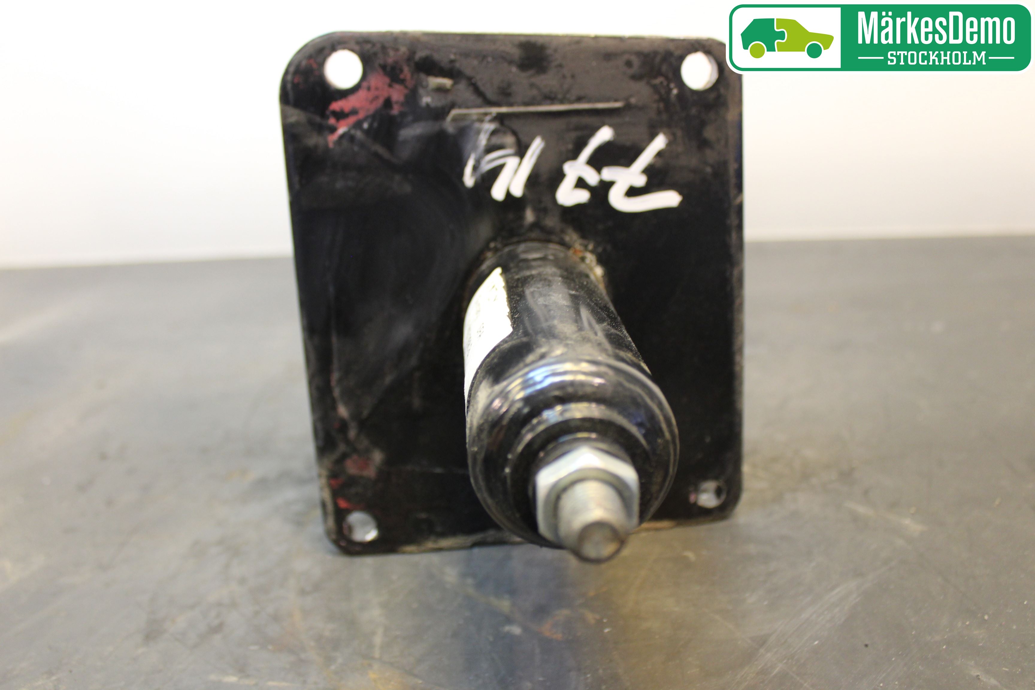 Bentley  Stötfångarbärjärn Bak