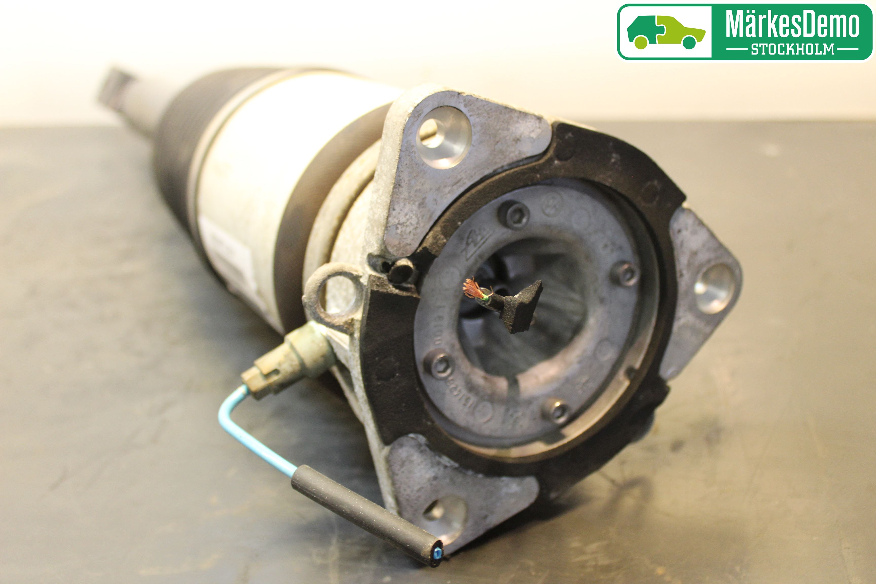 Bentley  Fjäderben Bak Höger