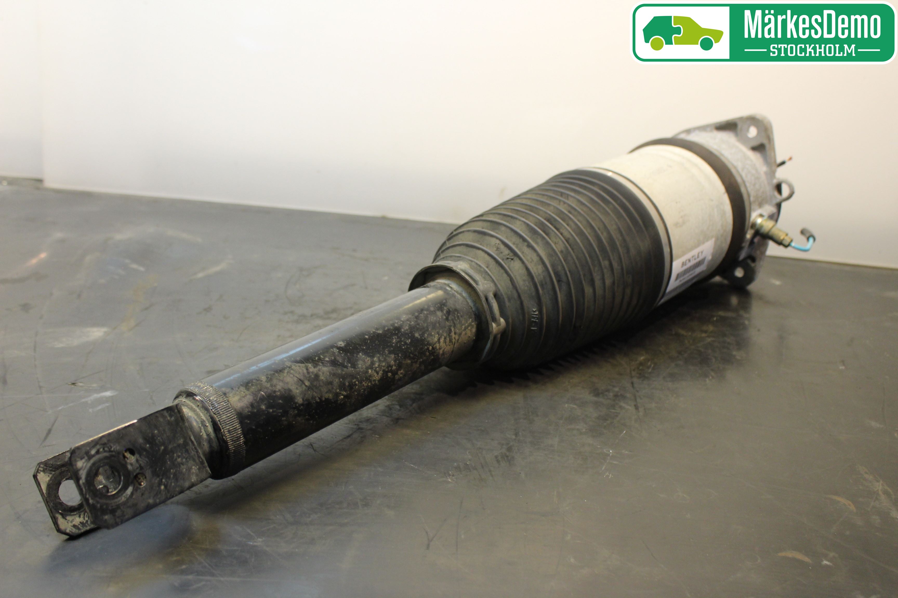 Bentley  Fjäderben Bak Höger