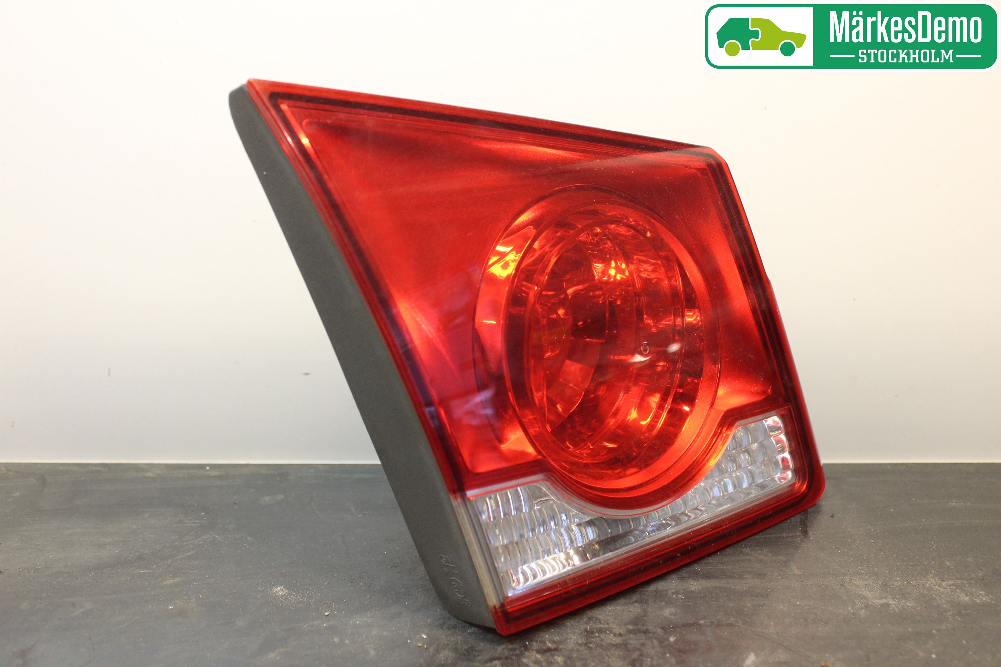 GM CHEVROLET CRUZE Bakljus Lucka Vä