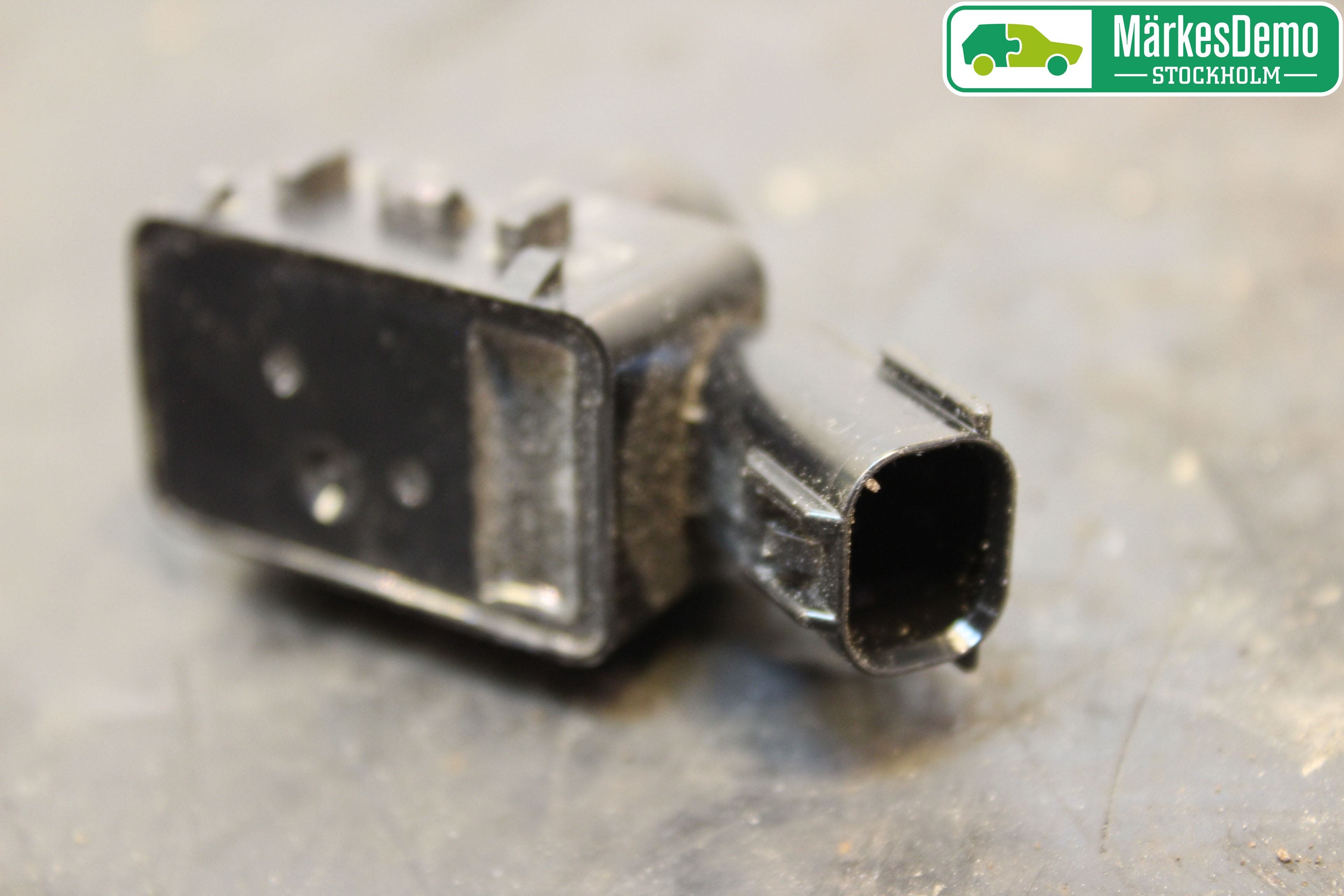 Toyota PRIUS (ZVW50) 16-21 Parkeringshjälp Frontsensor