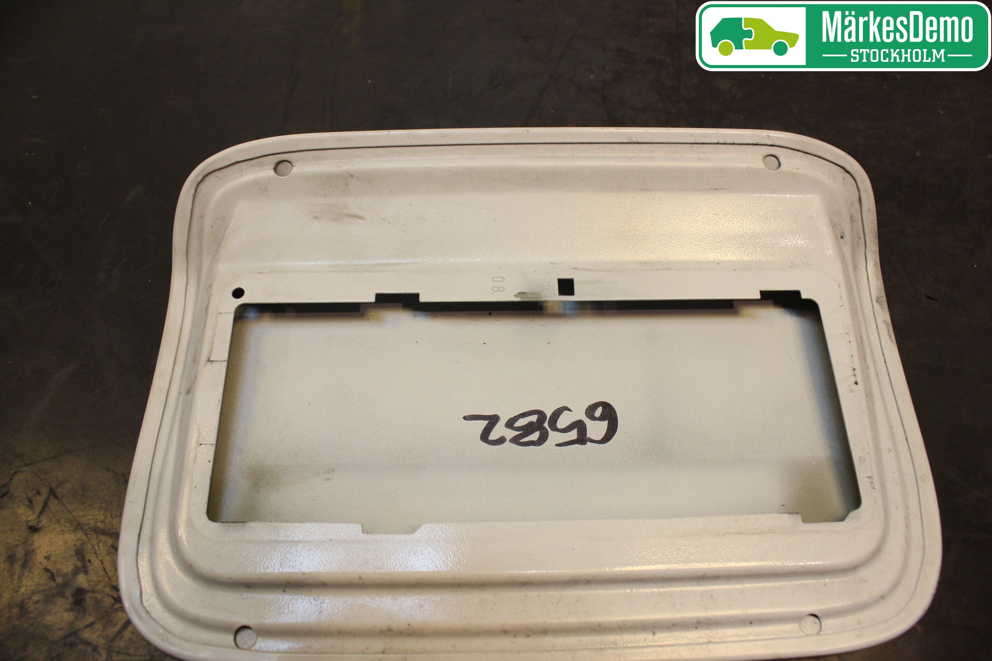 BMW 5 F10/F11/F18 09-17 Tanklucka