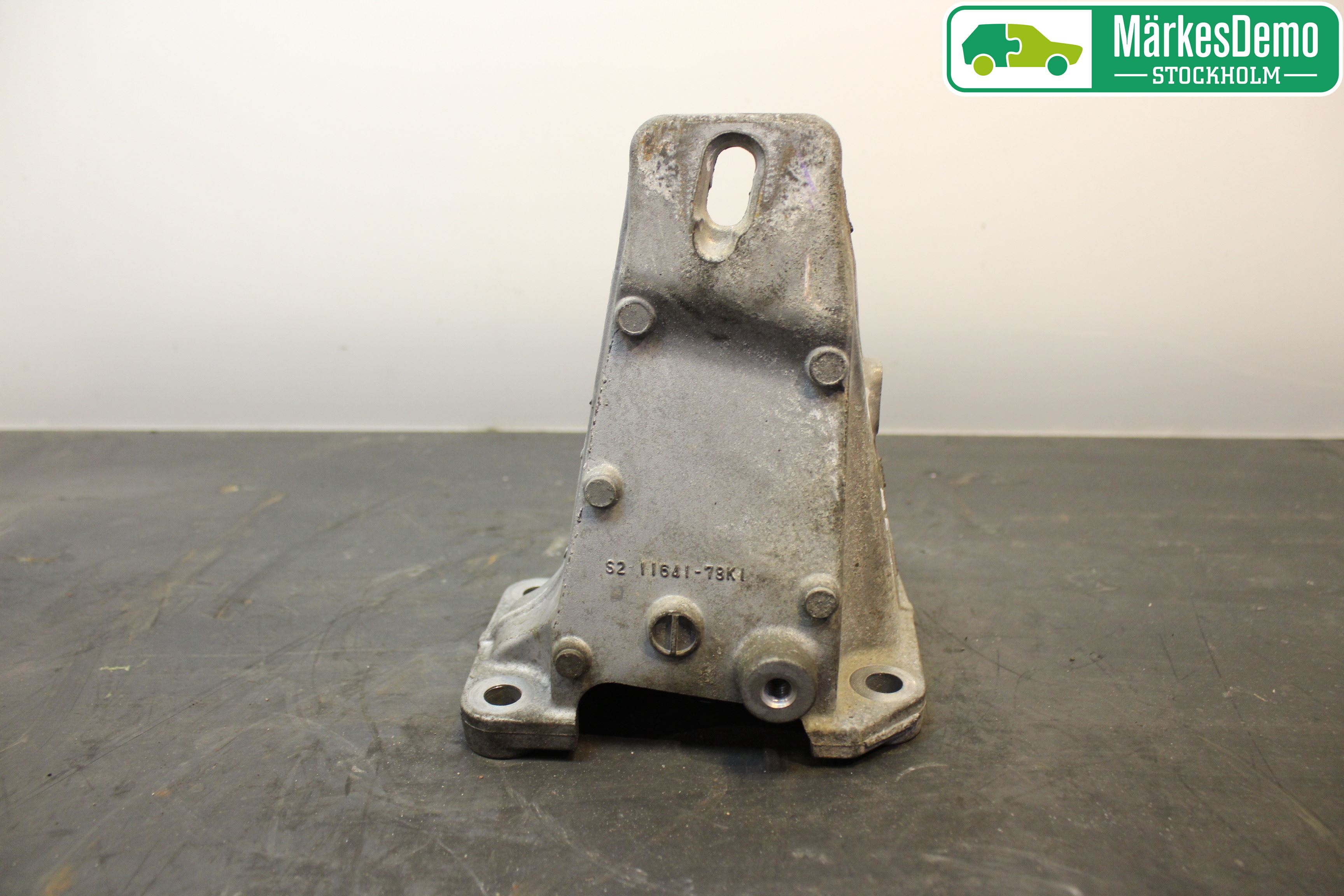 Suzuki GRAND VITARA II 06-14 Motorfäste