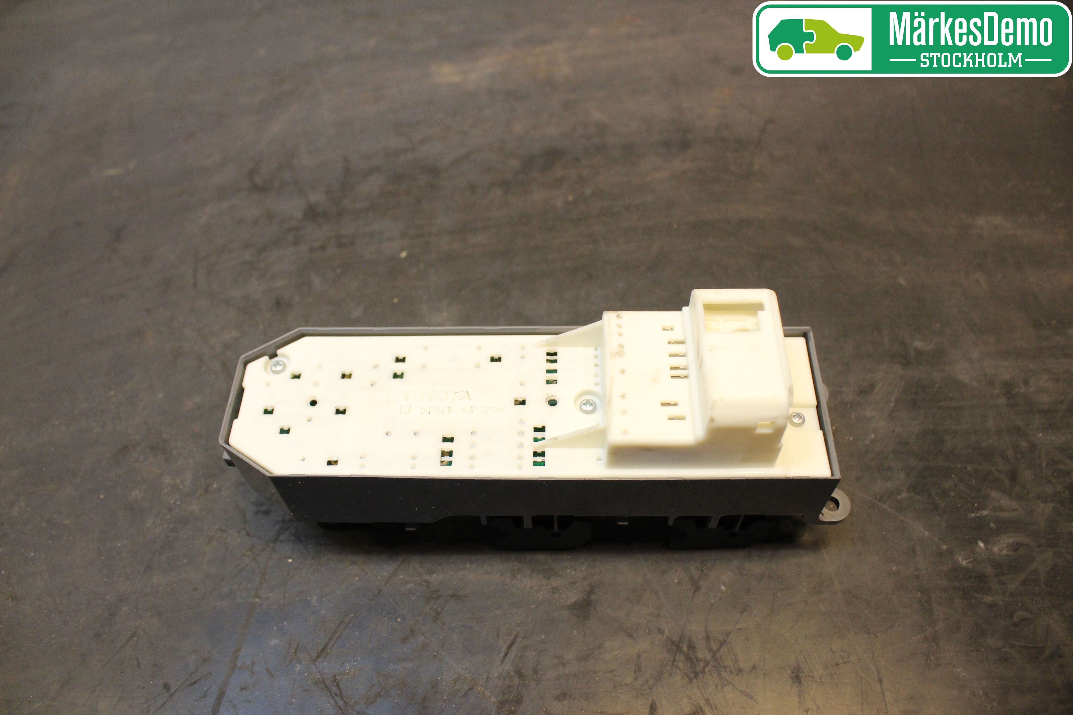 Toyota RAV4 13-18 Strömställare Elhiss