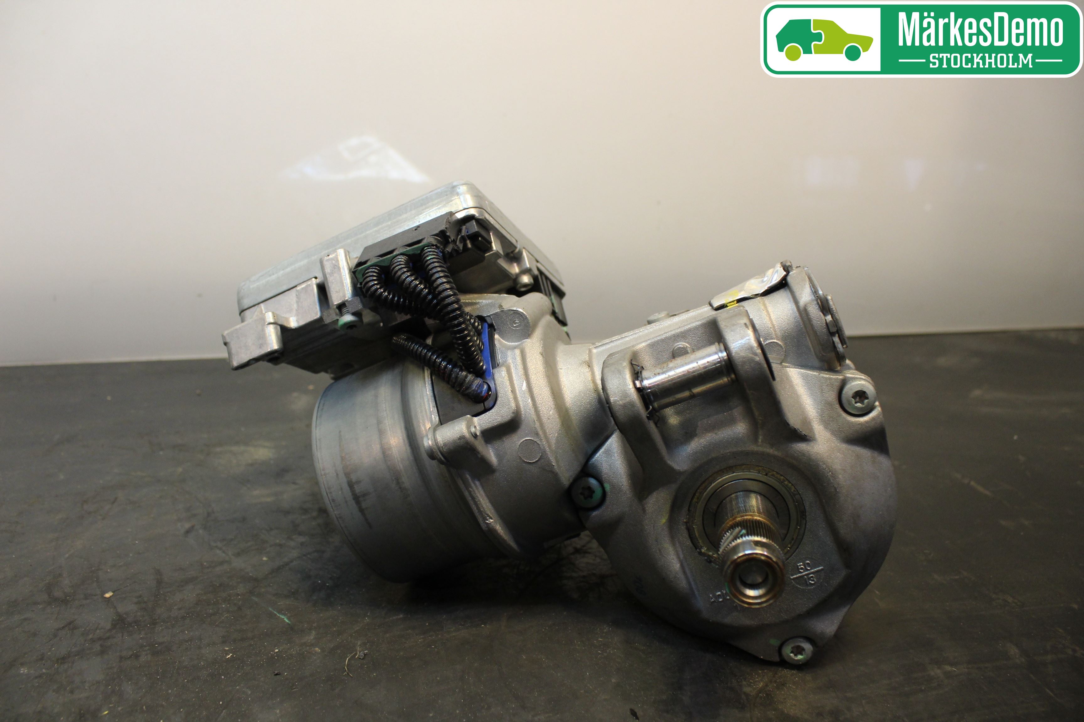 Skoda RAPID Rattaxelagg Med Inb Servo