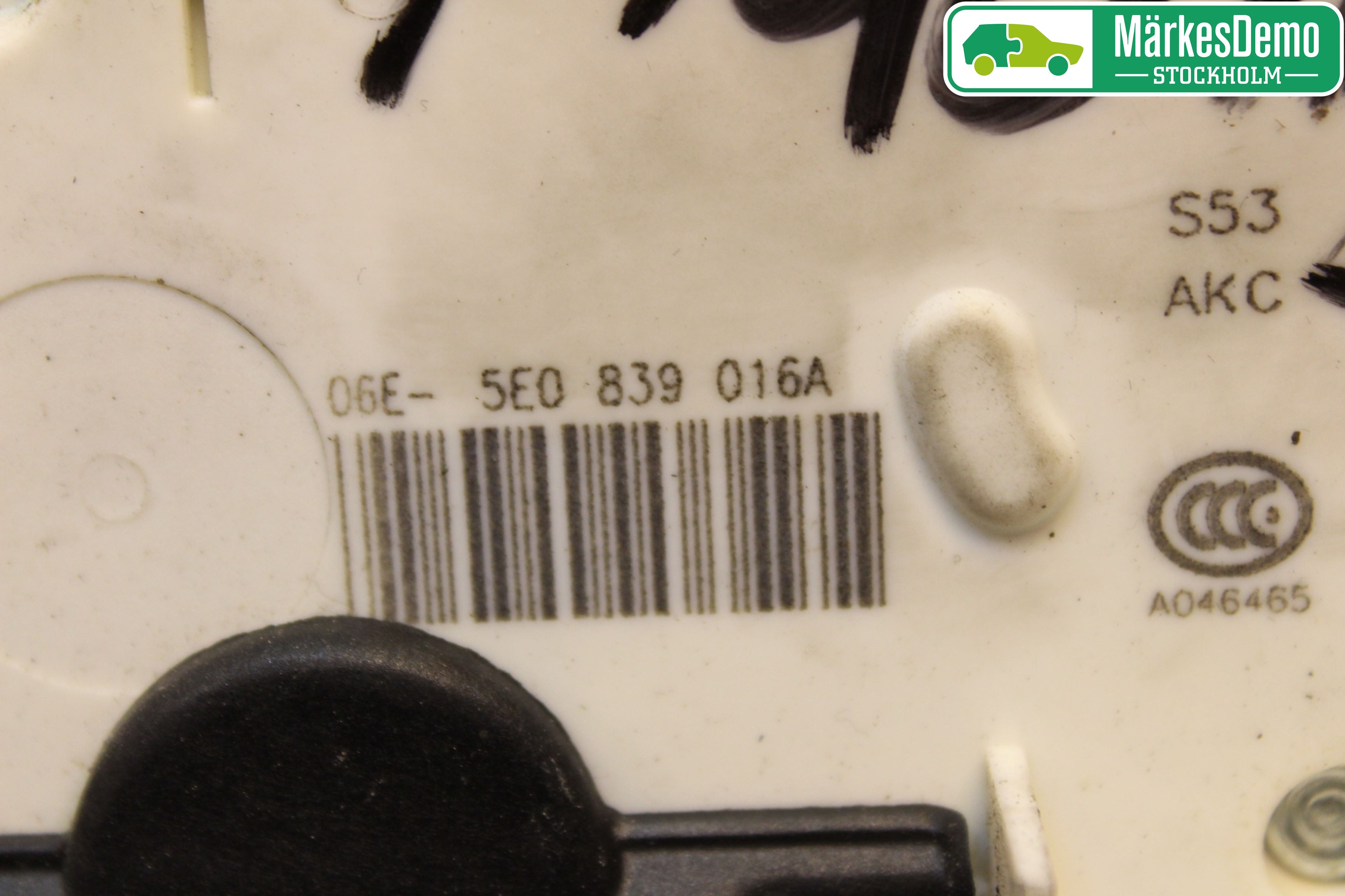 Skoda RAPID Låskista-Dörrlås