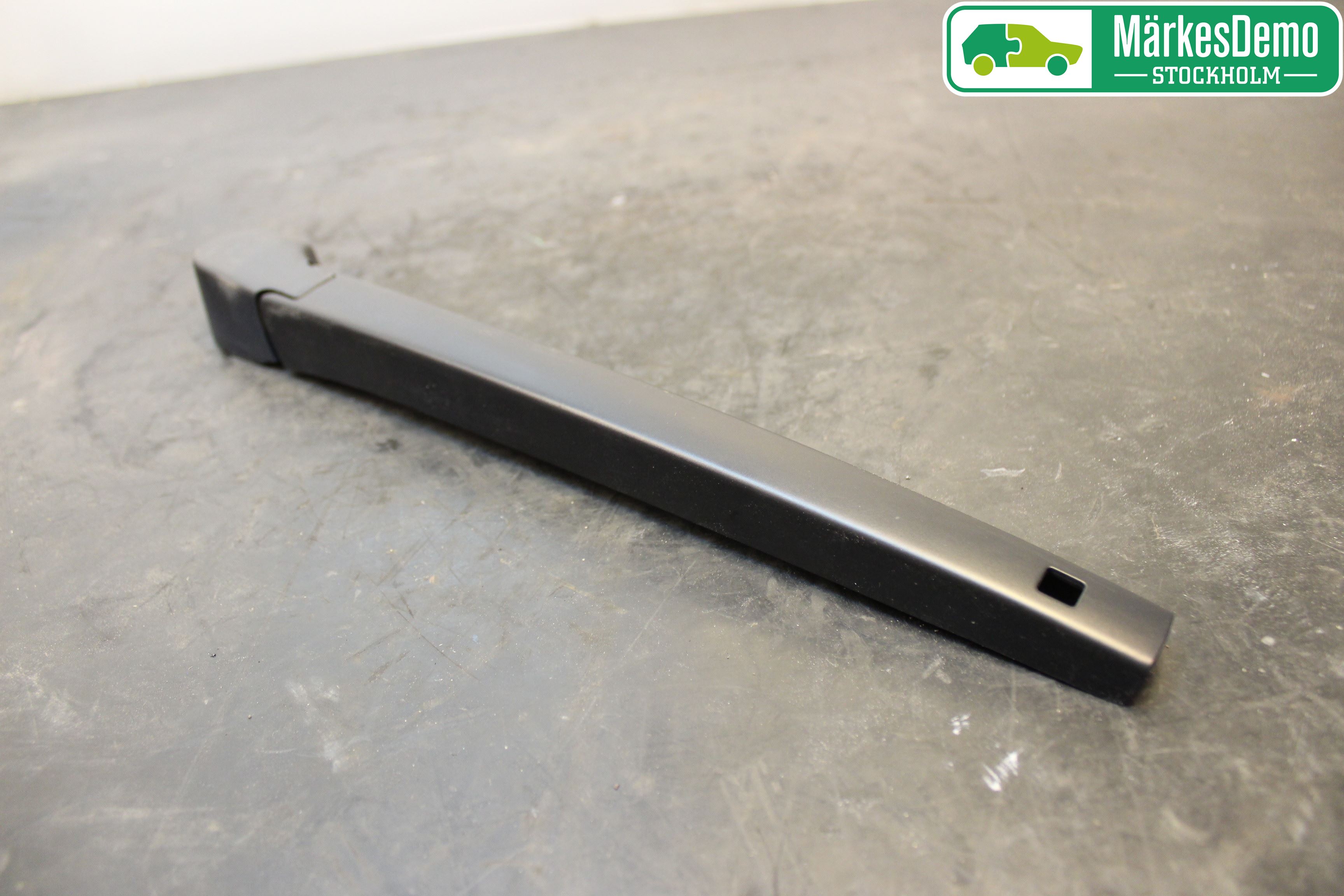 Skoda RAPID Torkararm-Bakruta