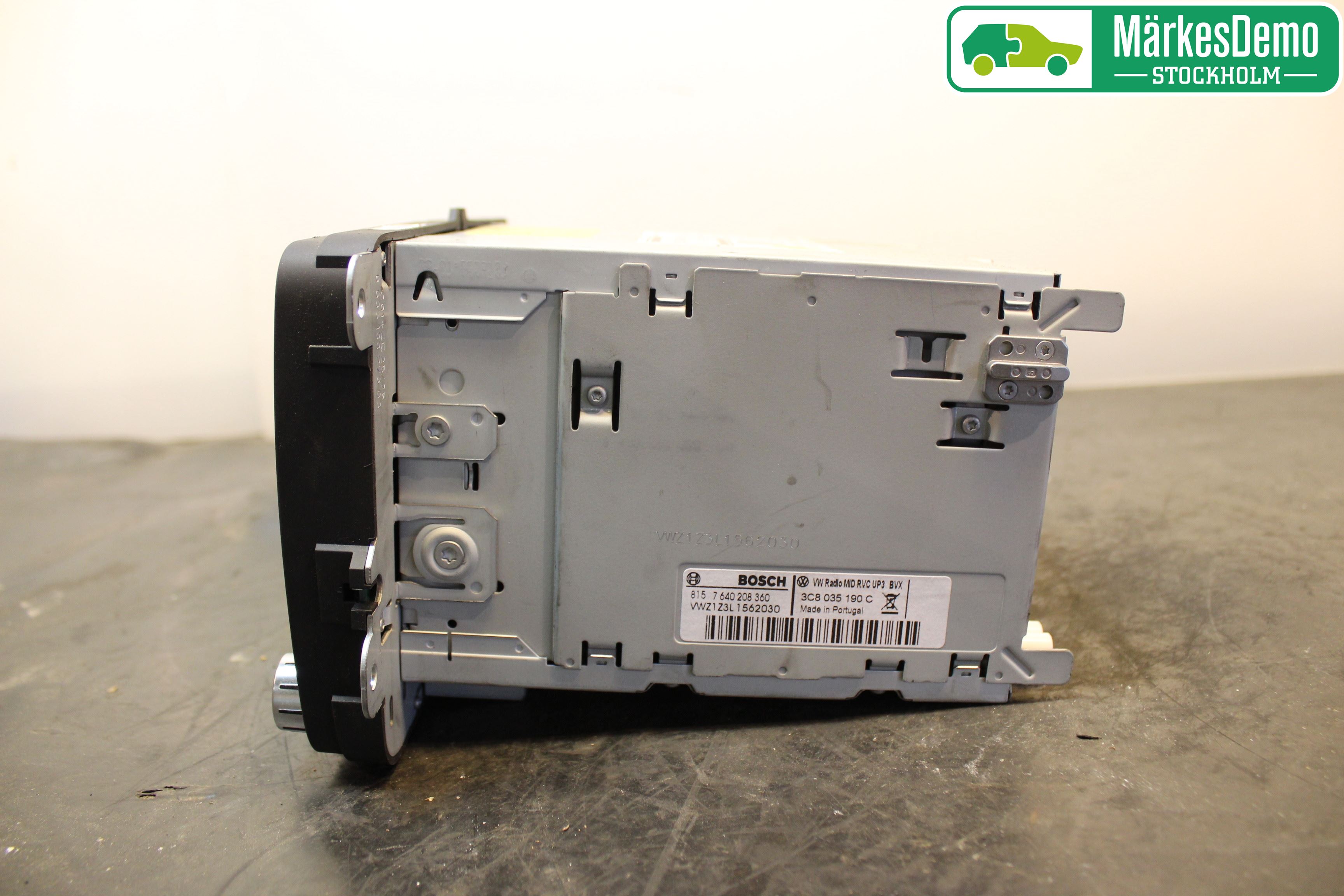 Volkswagen VW PASSAT 11-14 Cd Radio - Multimediapanel