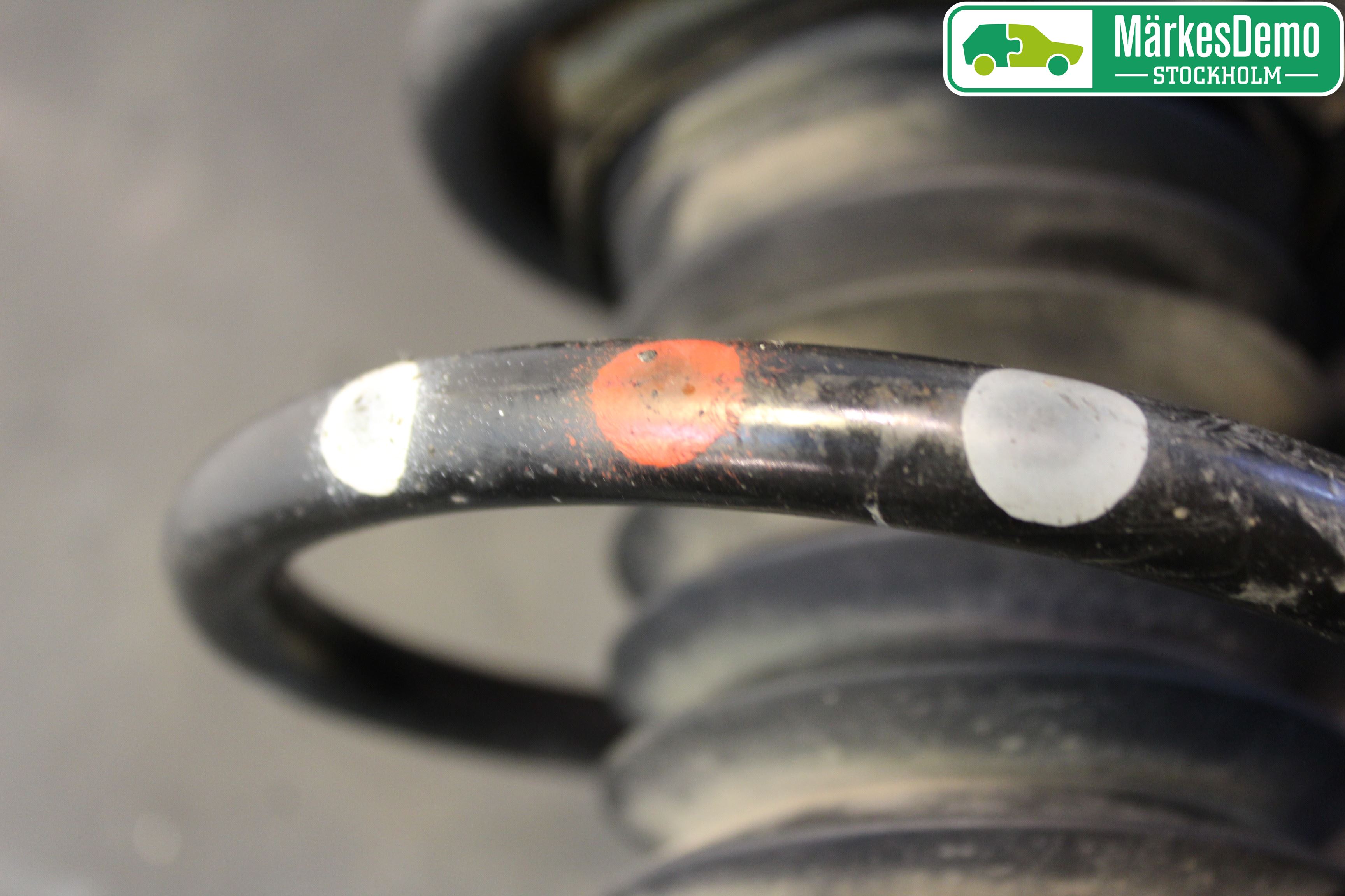 Honda CIVIC 17-22 Fjäderben Fram Höger