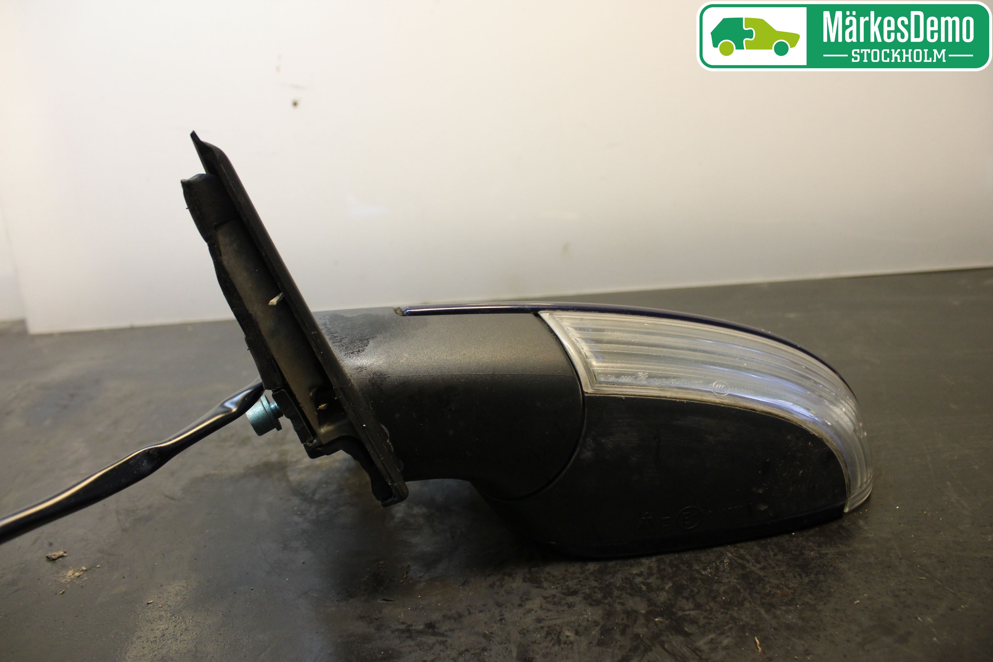 Volkswagen VW PASSAT 01-05 Spegel Yttre El Vä