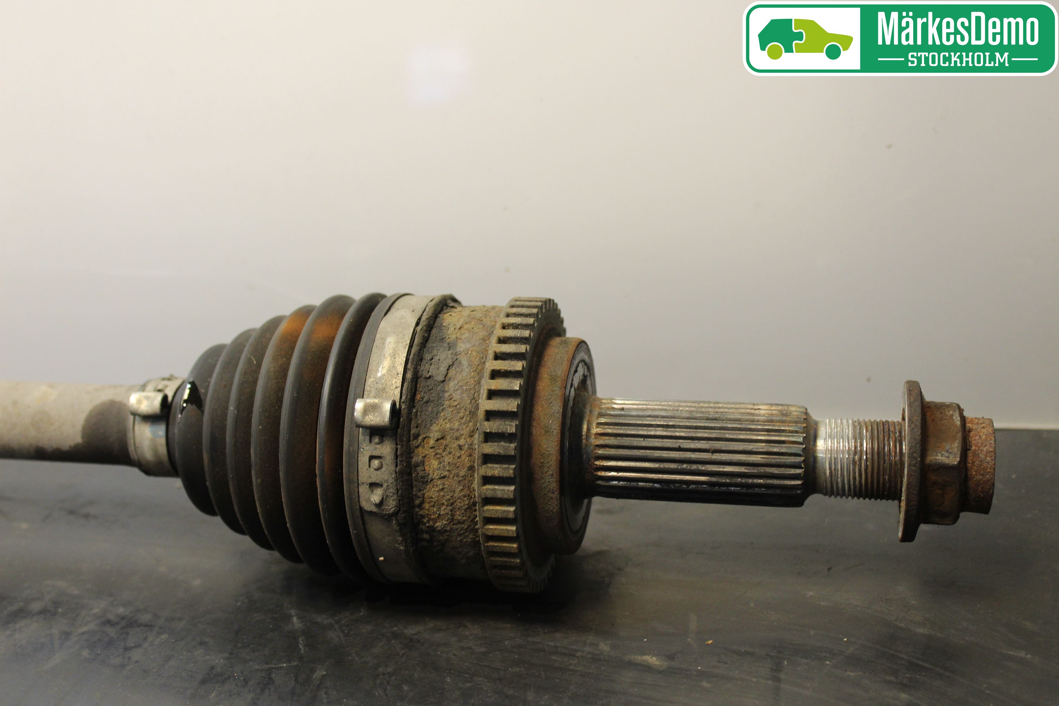 Kia VENGA 10-19 Drivaxel Fram Höger