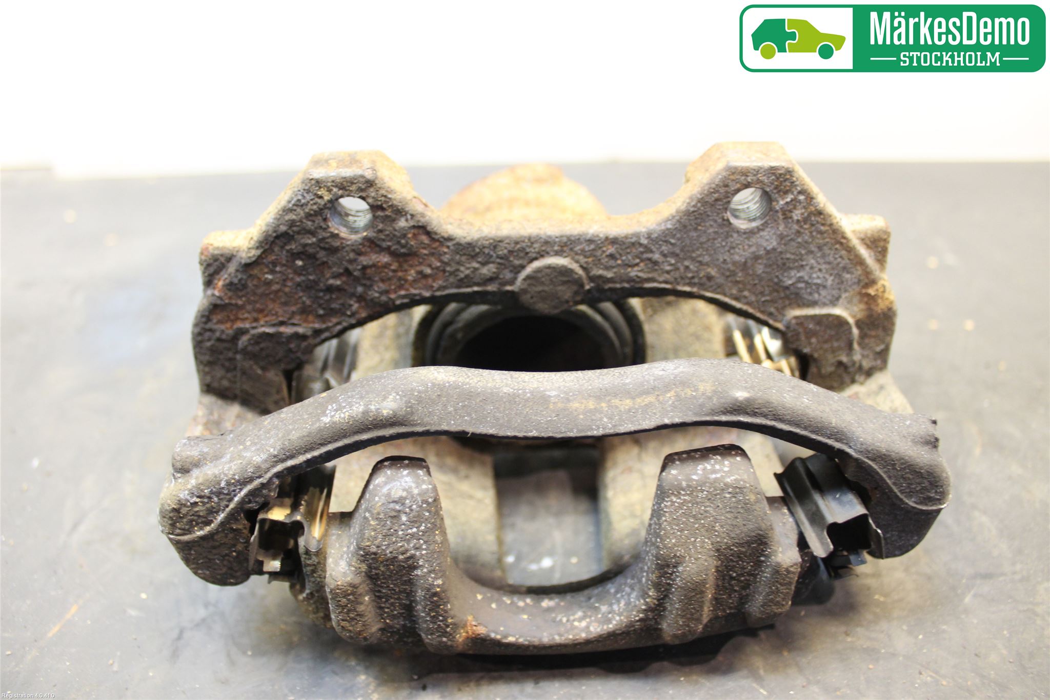 Alfa Mi.To 09-17 Bromsok Fram Höger