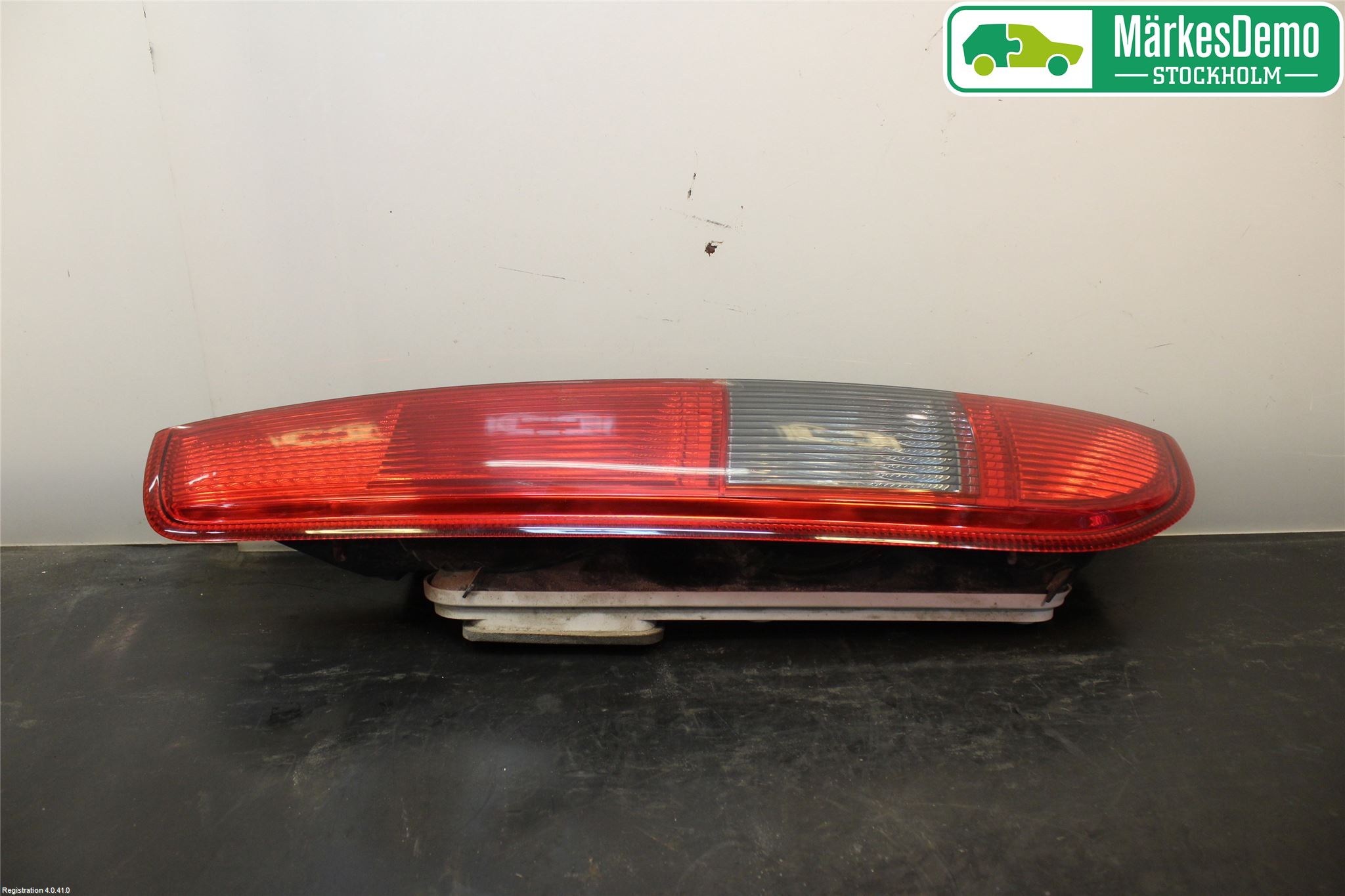 Ford FOCUS     04-07 Bakljus Vänster