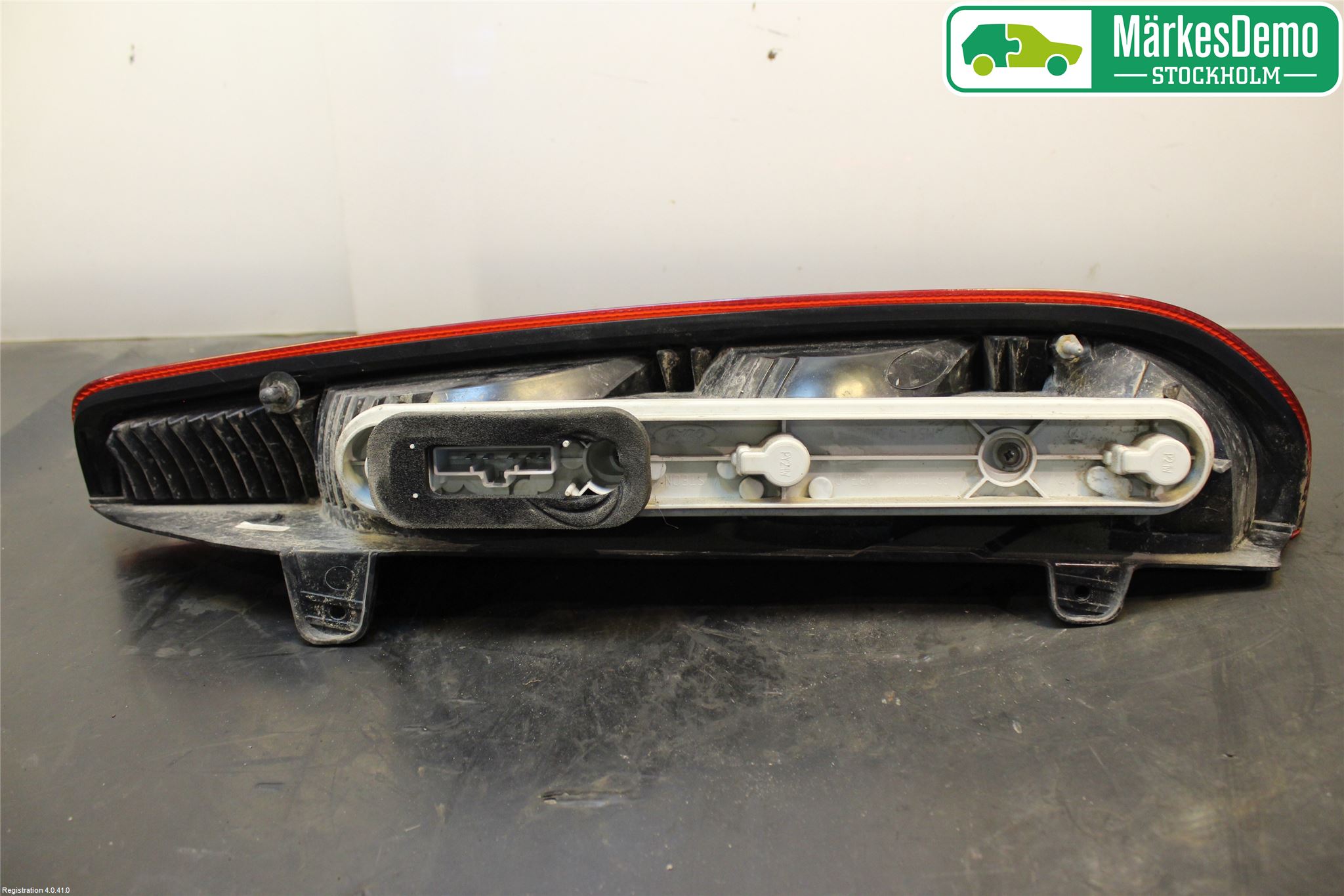 Ford FOCUS     04-07 Bakljus Vänster