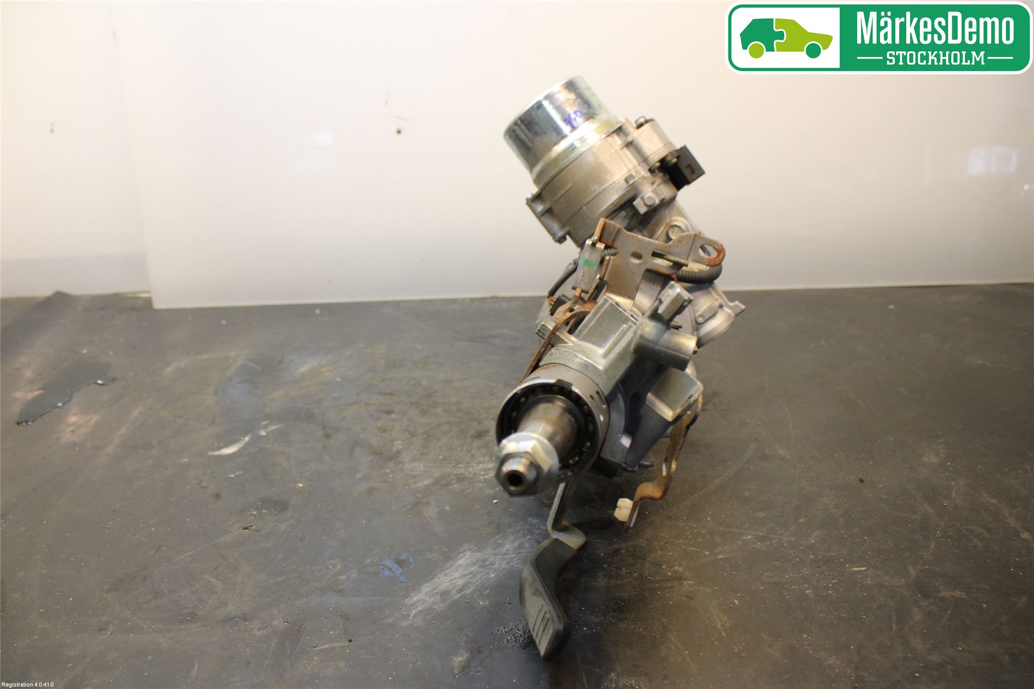 Mitsubishi OUTLANDER 13-21 Rattaxelagg Med Inb Servo