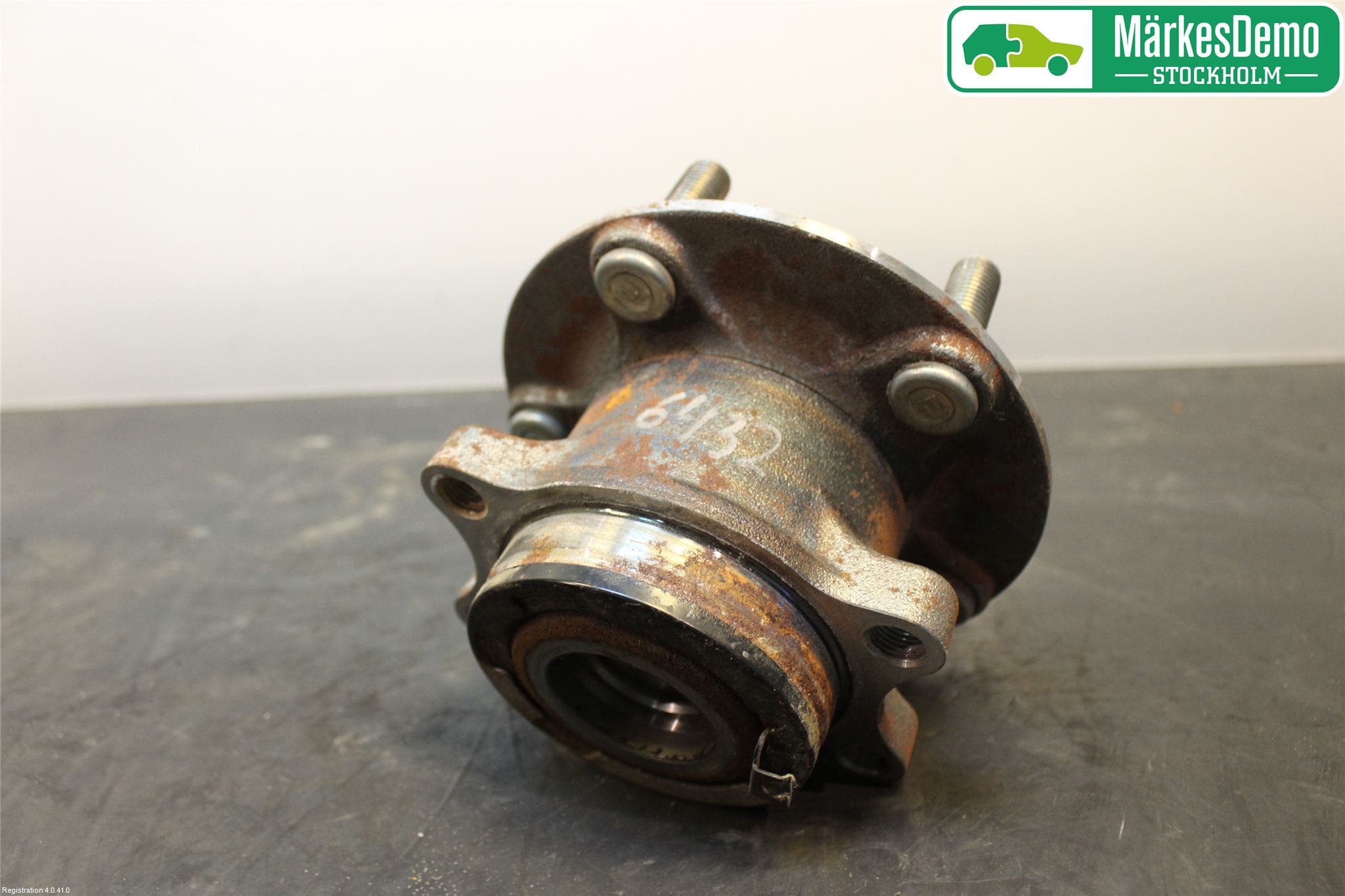 Mitsubishi OUTLANDER 13-21 Nav Bak