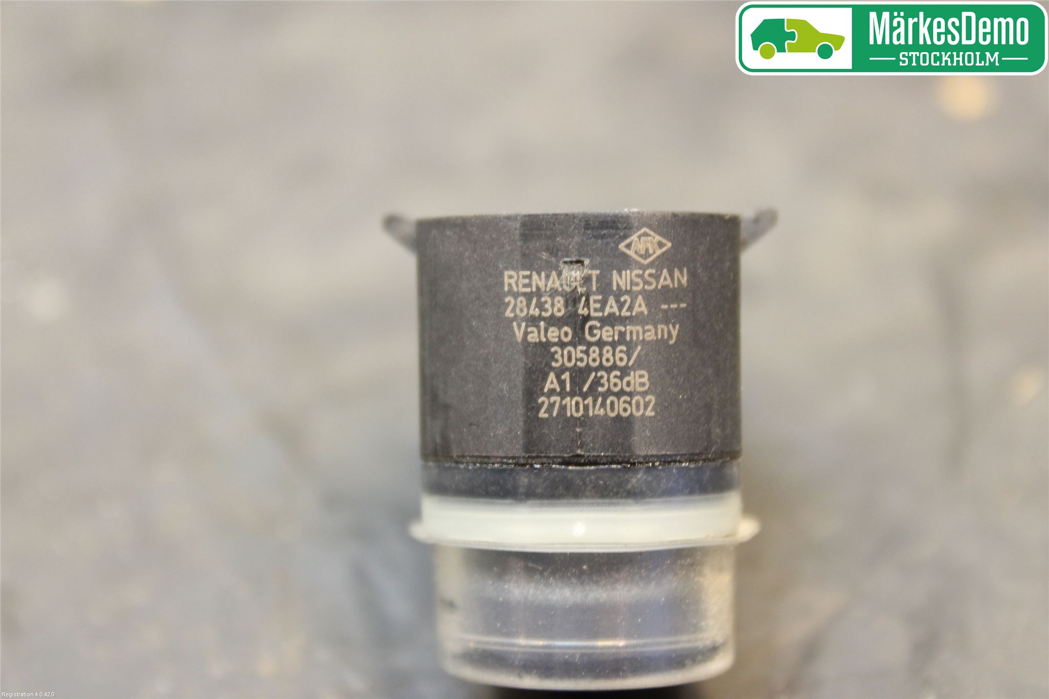 Nissan QASHQAI 14-17 Parkeringshjälp Frontsensor