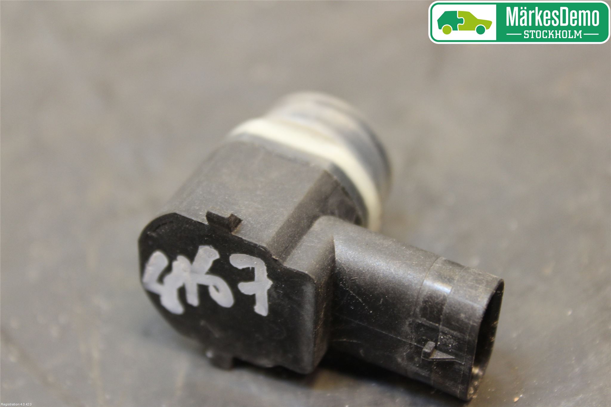 Nissan QASHQAI 14-17 Parkeringshjälp Frontsensor