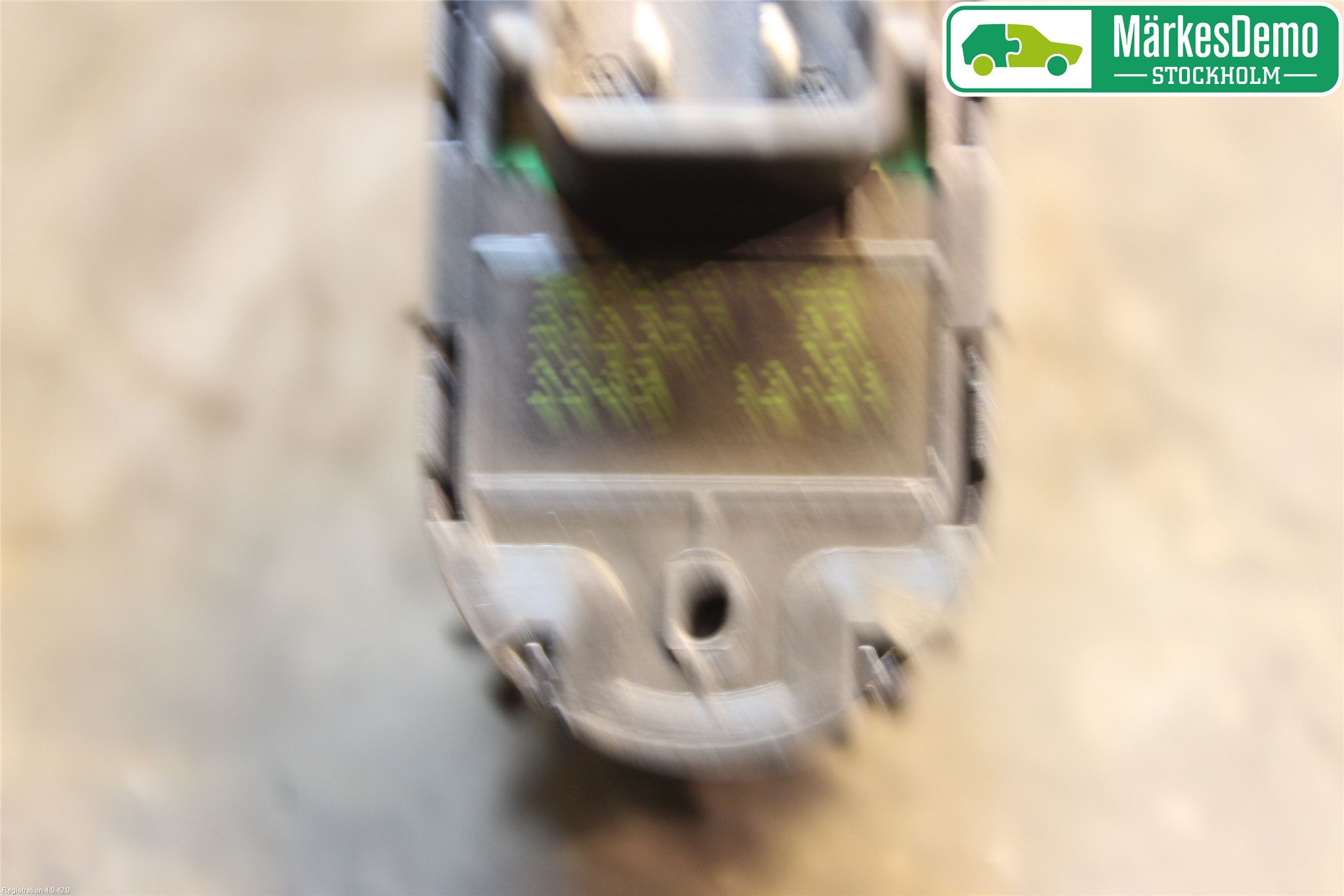 Peugeot 208 12-15 Strömställare Elhiss