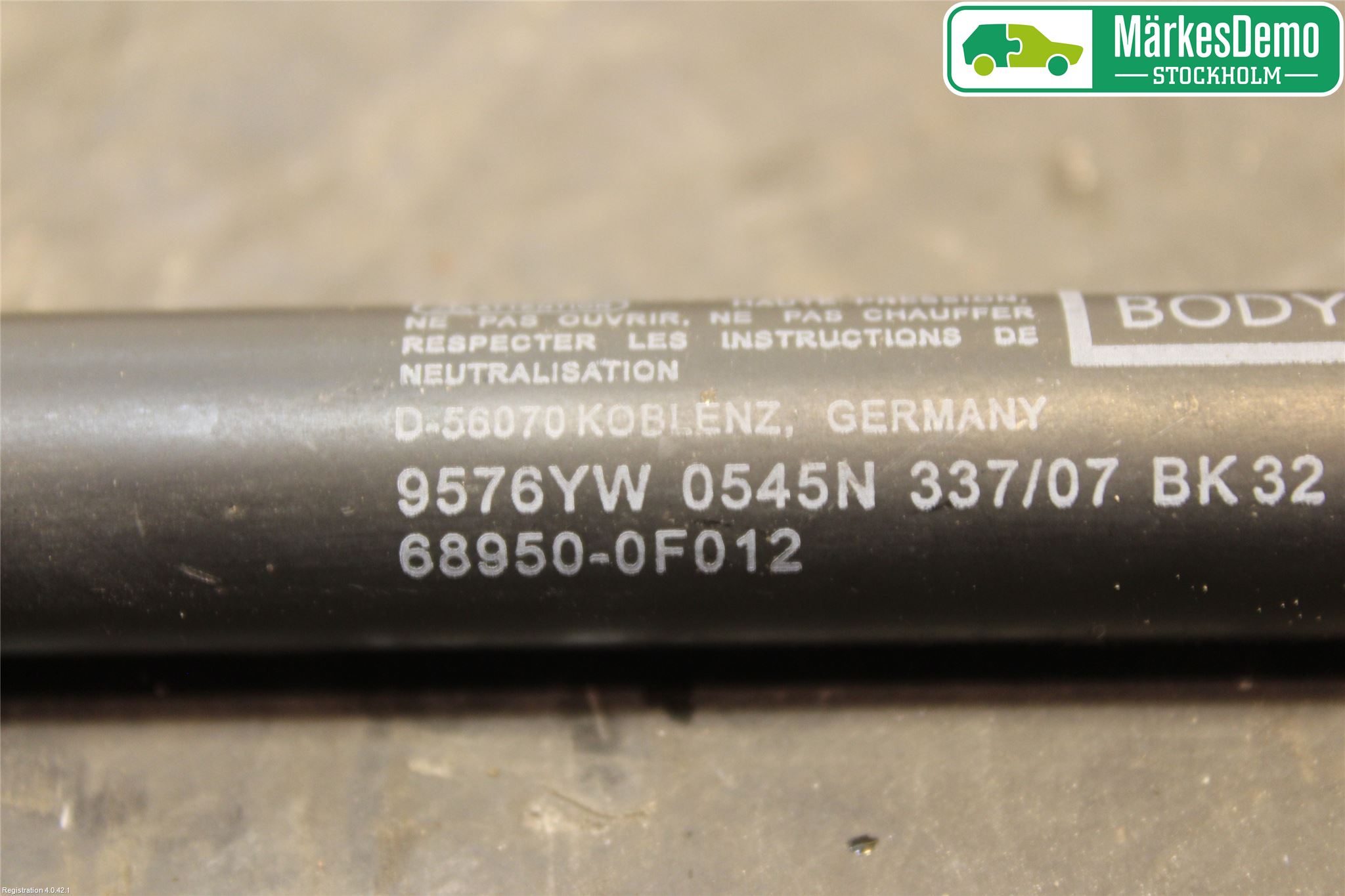 Toyota COROLLA VERSO 08-09 Gasfjäder Baklucka