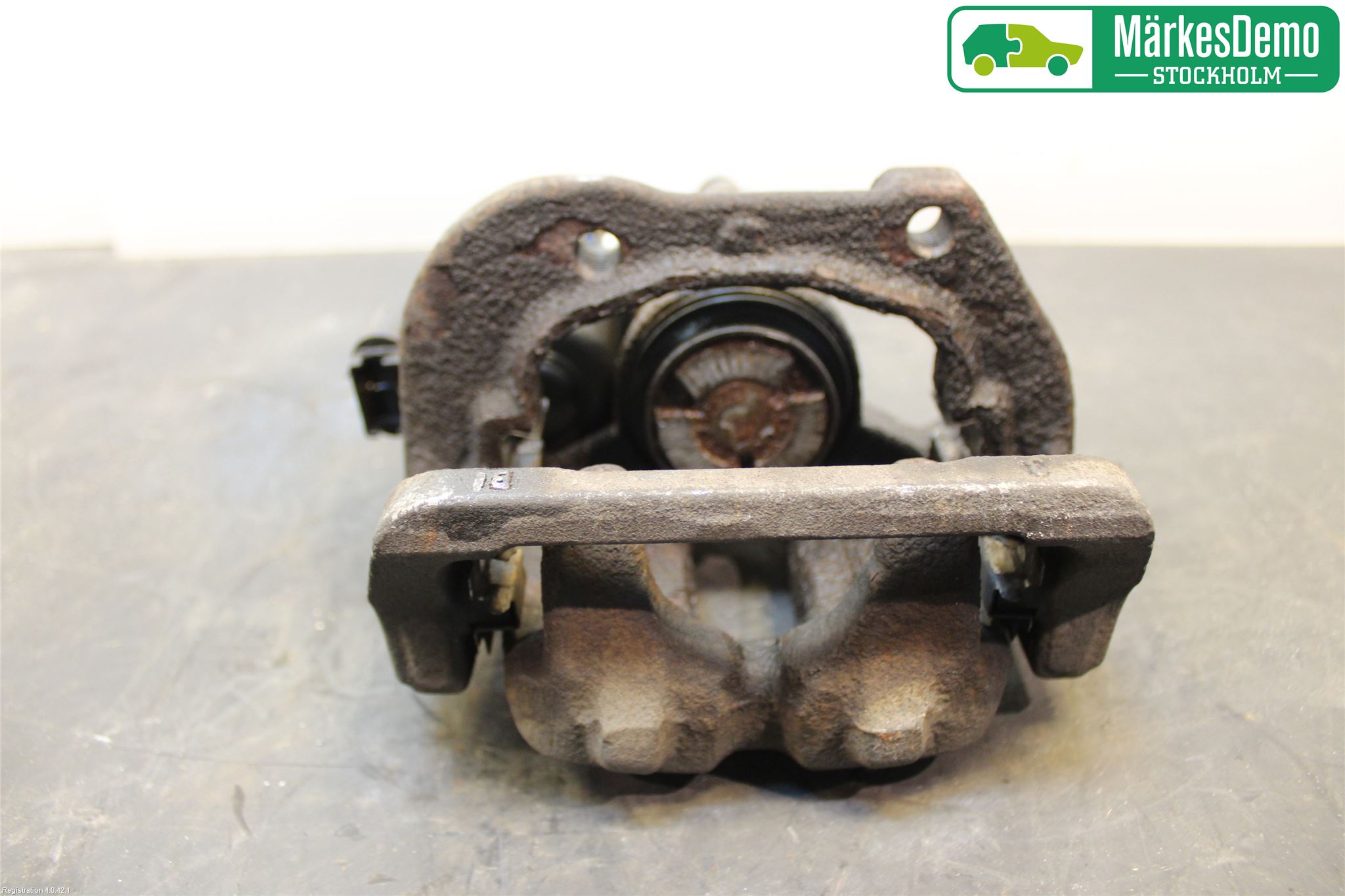 BMW 5 F10/F11/F18 09-17 Bromsok Bak Höger