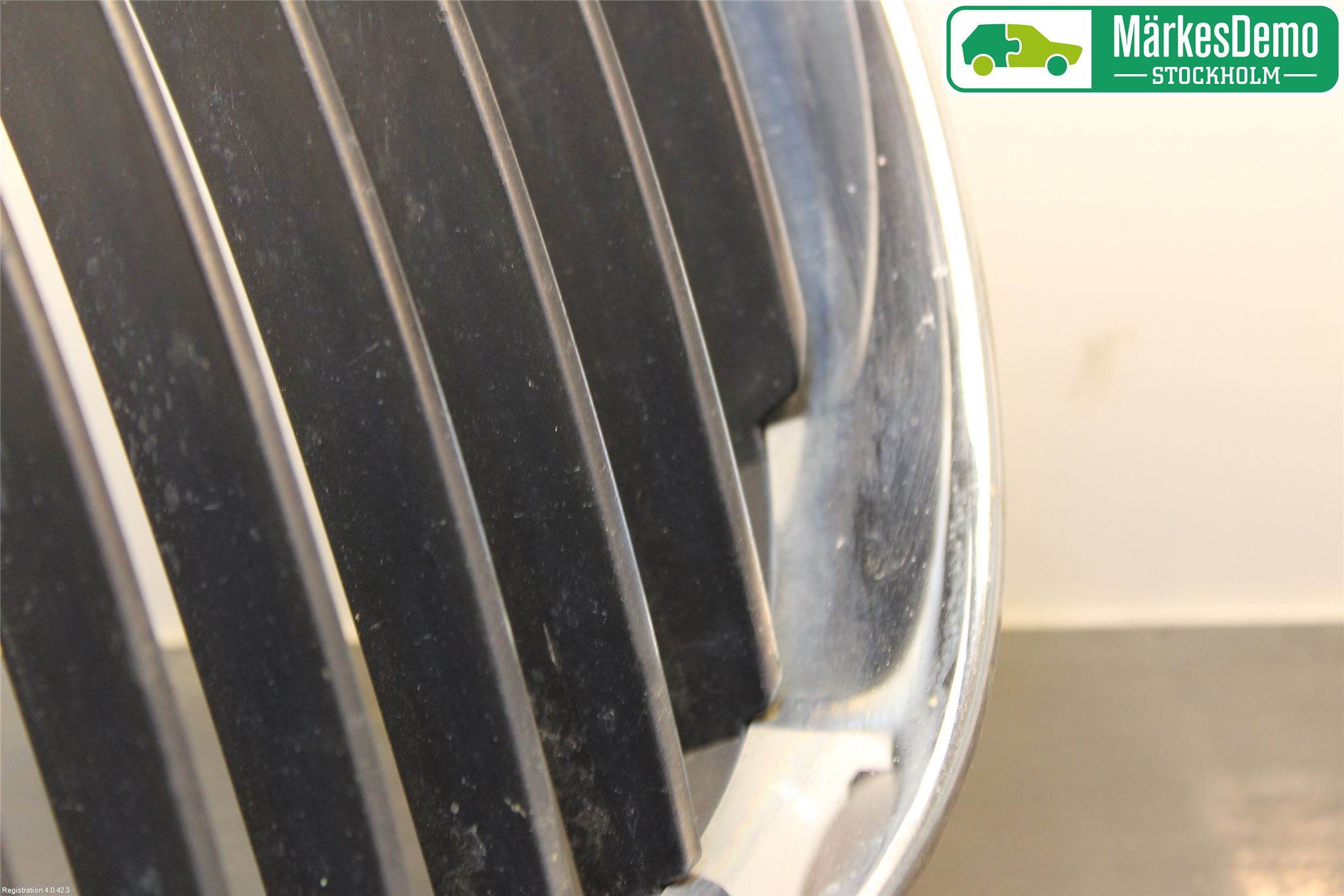 BMW 1 E87/81 5D/3D 03-11 Grilldel Vänster