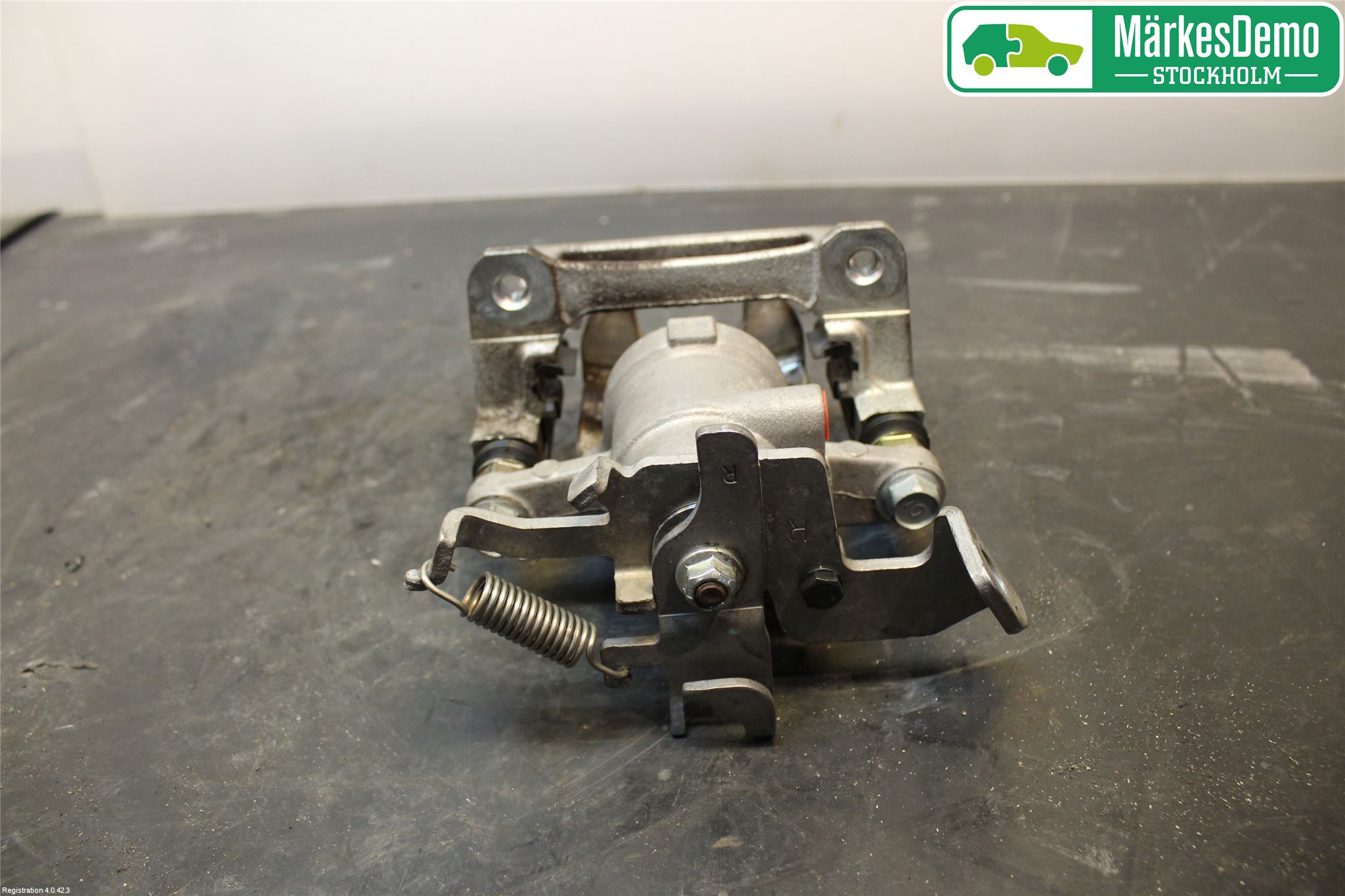 Fiat TIPO/CROSS 16- Bromsok Bak Höger